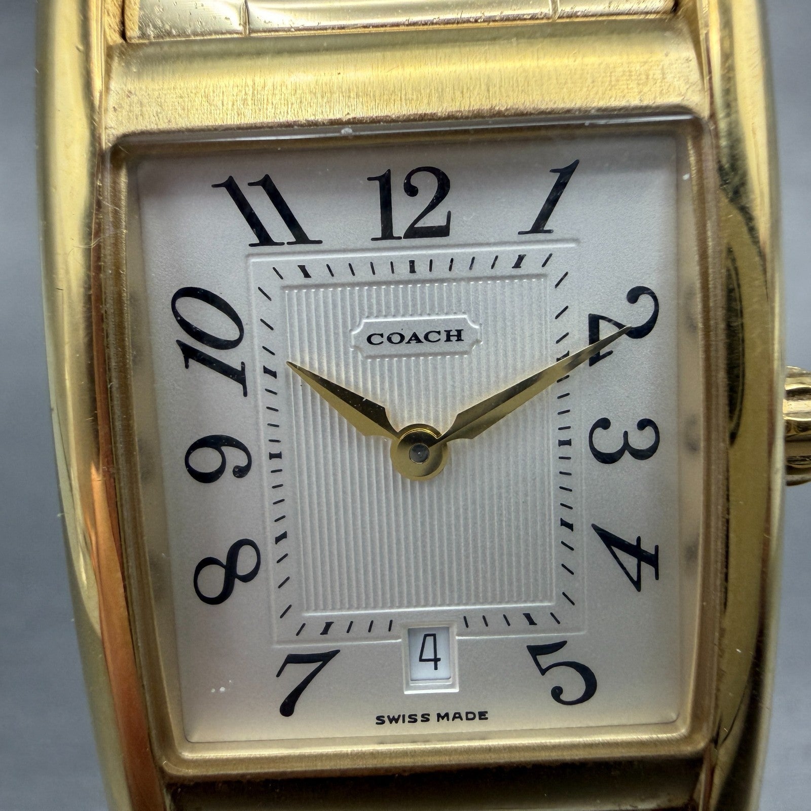Coach Tank Watch Men 25mm Silver Dial Gold Tone Date 7.073.492 New Battery1