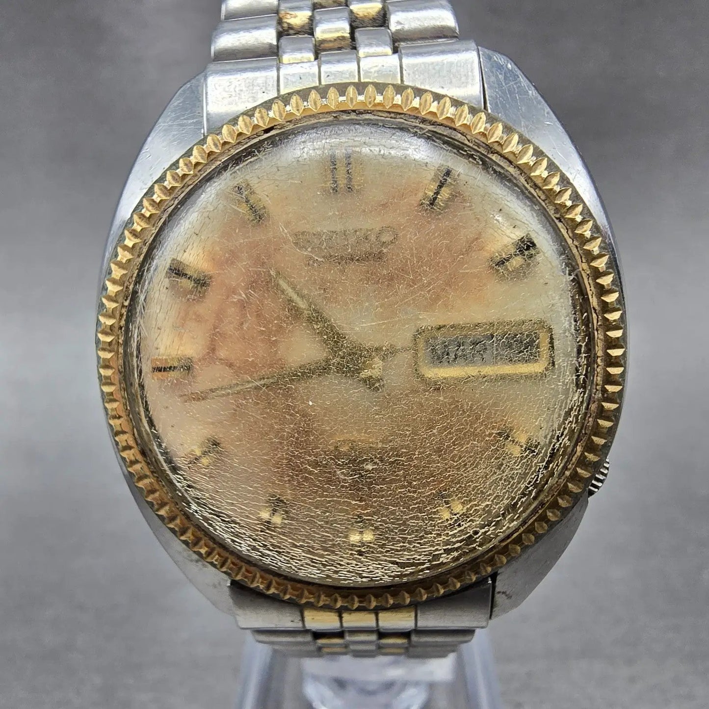 Seiko Automatic DX Watch Men 36mm Silver Dial Two Tone Daydate 6106-7047 PARTS0