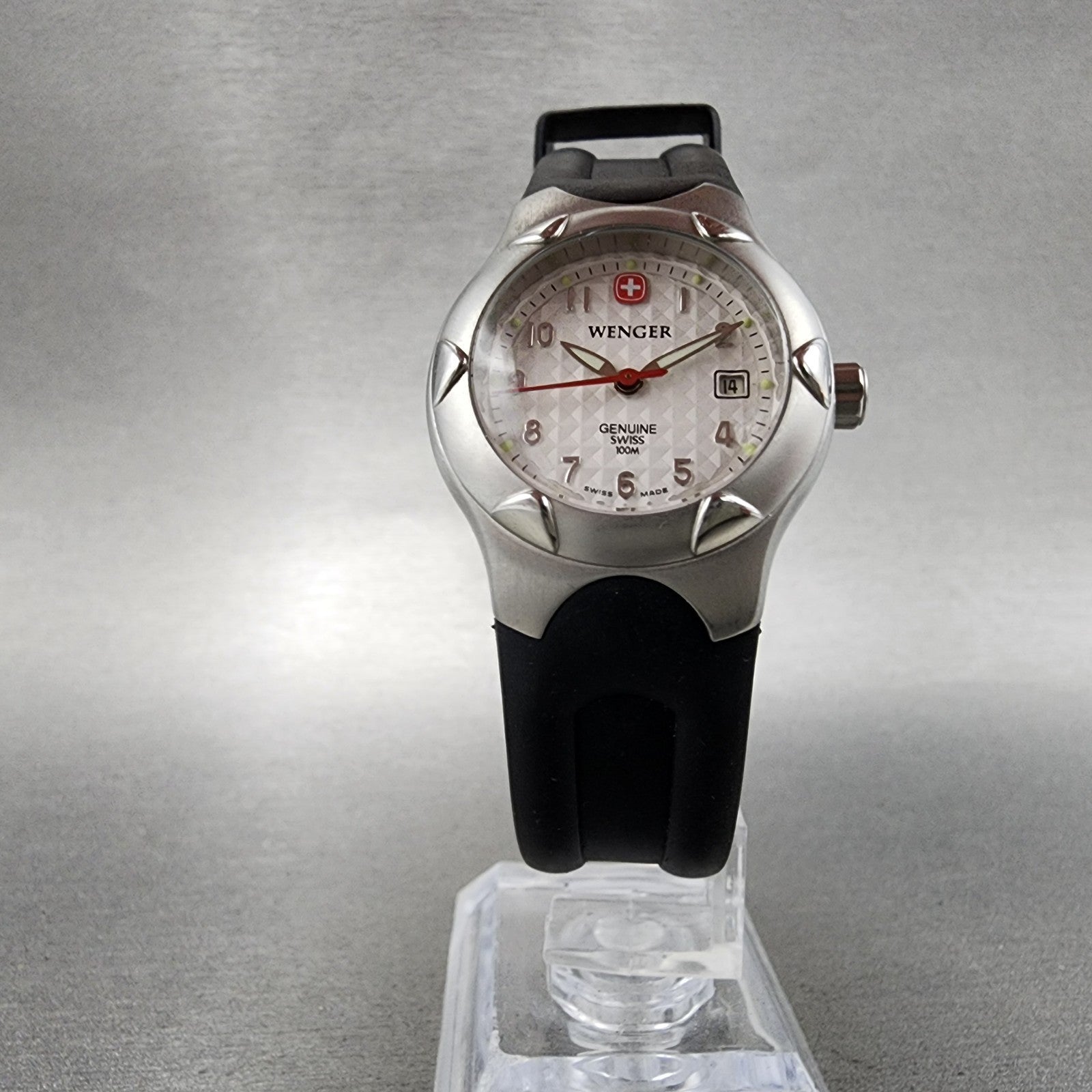 Wenger Dive Watch Women 28mm White Dial Steel Date Round 250.0492 New Battery5