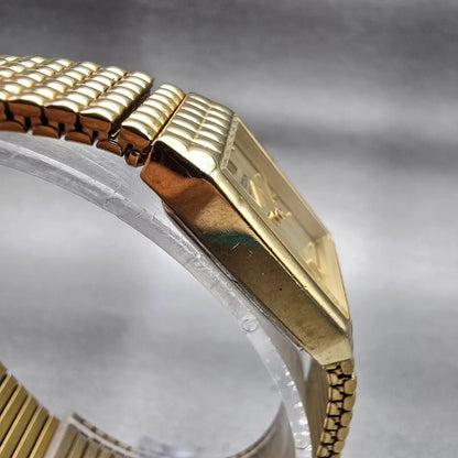 Citizen Watch Women 17mm Gold Dial Gold Tone Rectangle 5930-S99159 New Battery3