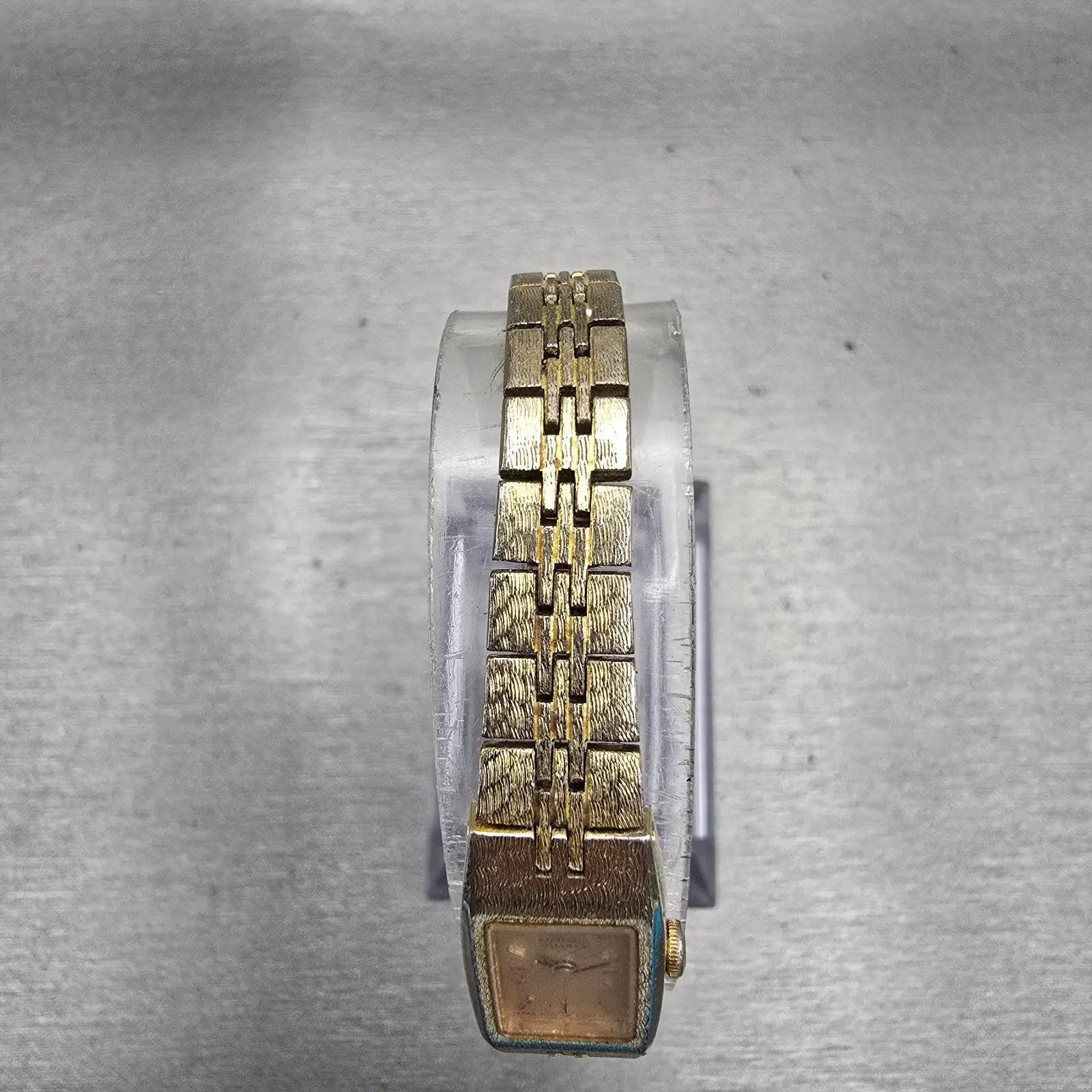 Seiko Watch Women 12mm Gold Dial Gold Tone Rectangle 2E20-5550 New Battery VTG4