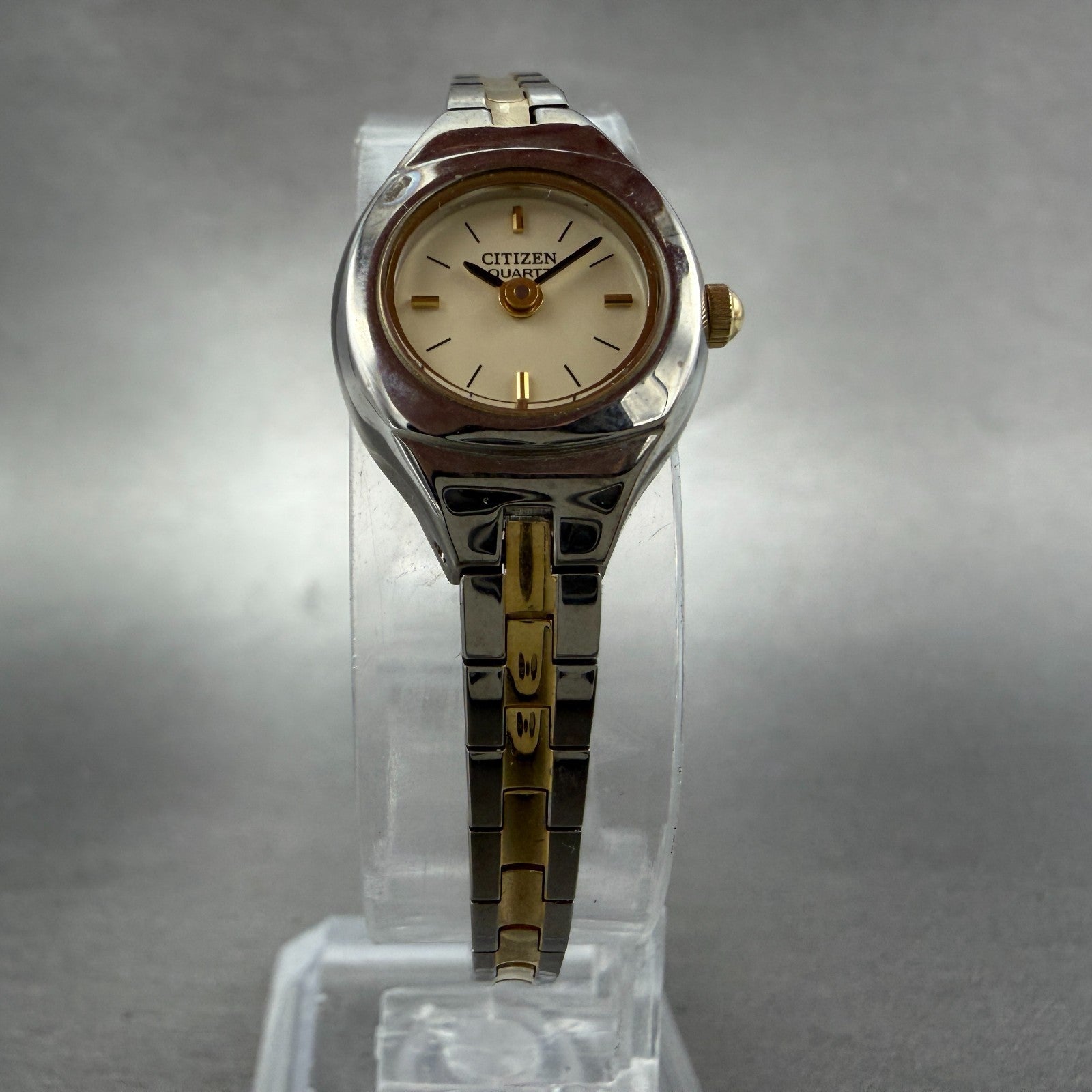 Citizen Watch Women 17mm Cream Dial Two Tone Round 5920-S91531 New Battery HG4215