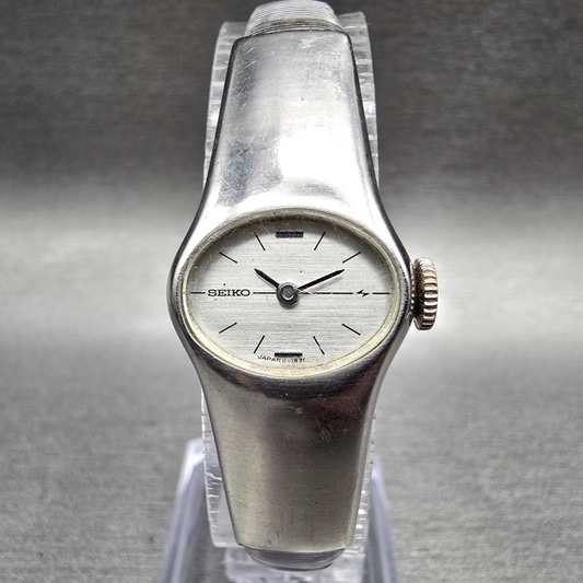 Seiko Watch Women 18mm Silver Dial Silver Tone Oval 11-7560 Manual Wind Vintage0
