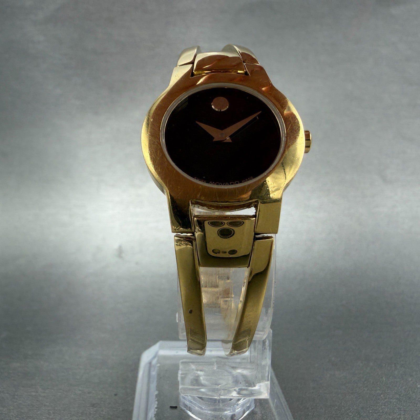 Movado Amorosa Watch Women 24mm Black Dial Gold Tone Round 88 E4 1842 New Batter5