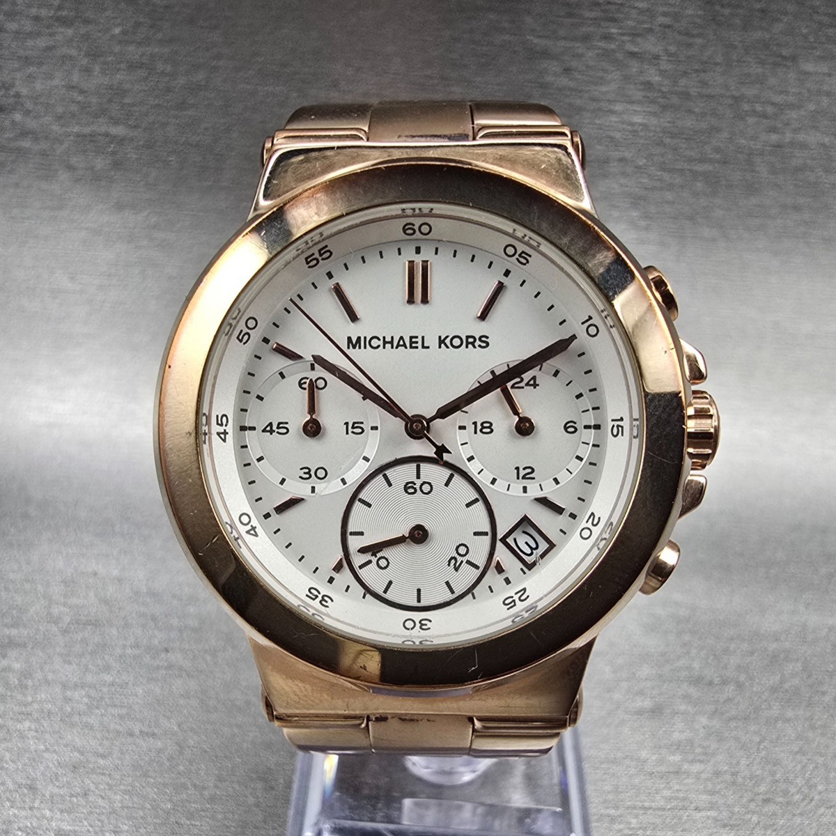 Michael Kors Runway Watch Women 38mm White Dial Rose Gold Chrono MK5223 New Batt0