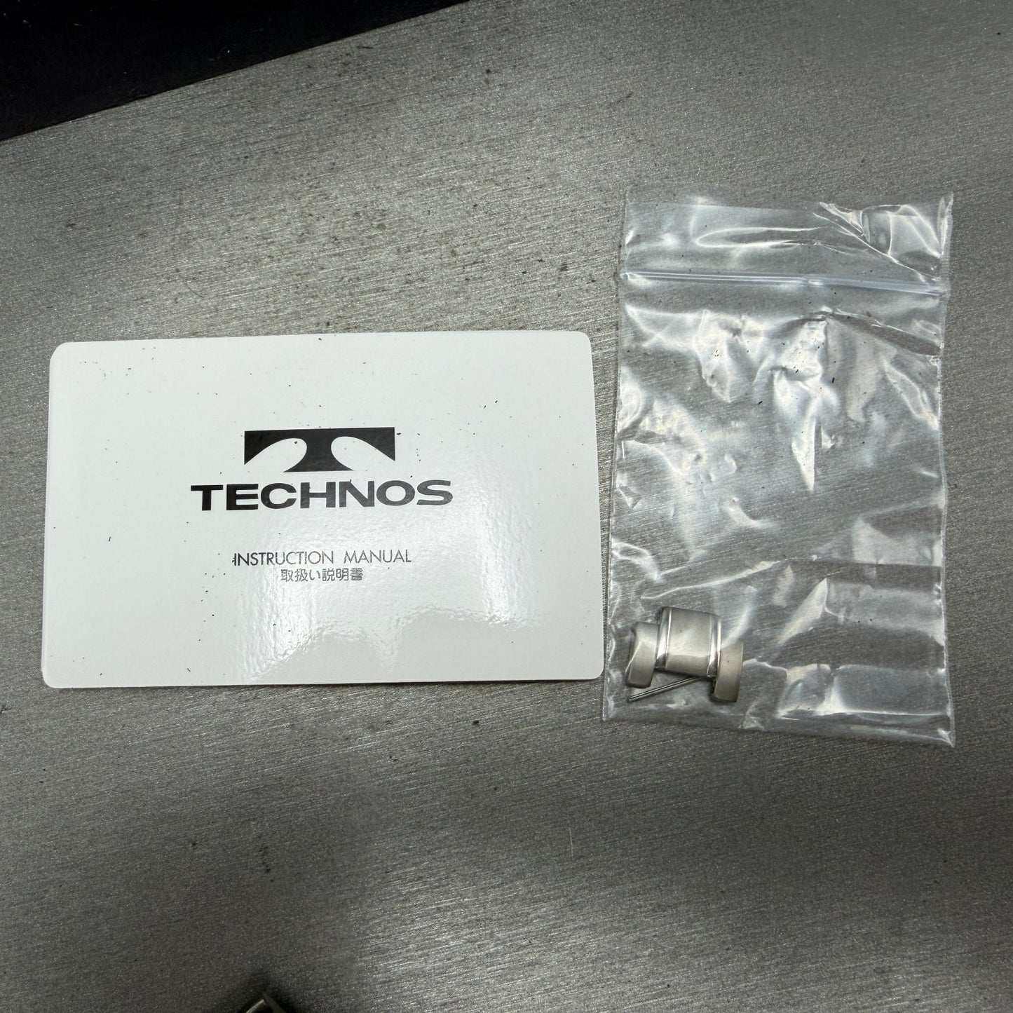 Technos Watch Men 37mm Silver Dial Titanium Round T-1079 New Battery W/box13