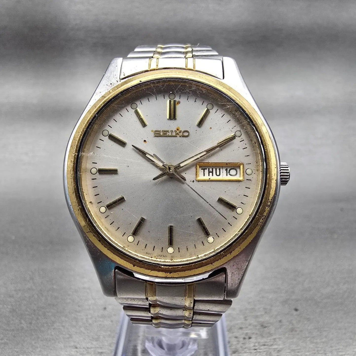 Seiko Watch Men 37mm Silver Dial Two Tone Daydate Round 7N43-9041 New Battery0