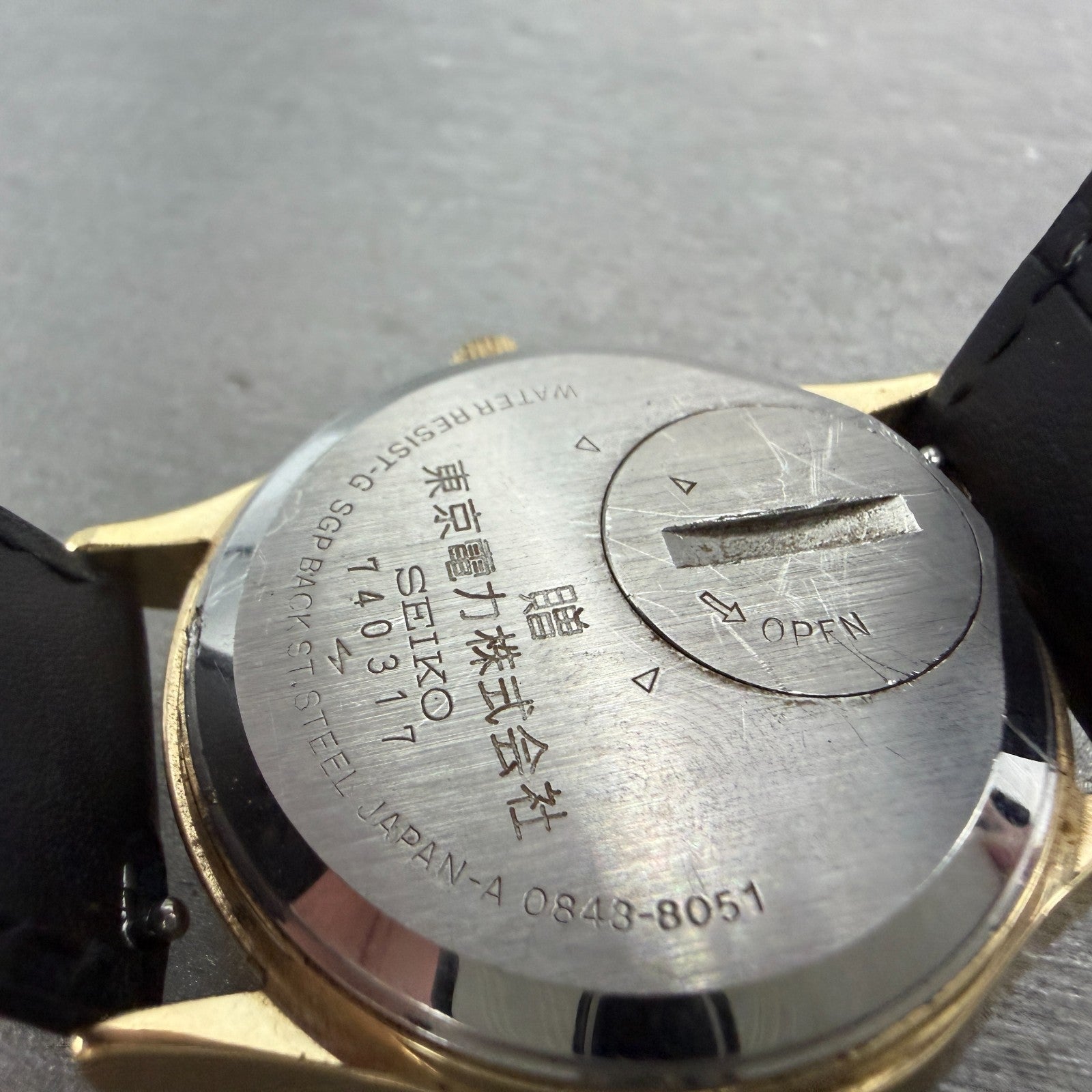 Seiko Watch Men 36mm Silver Dial Gold Tone Round Daydate 0843-8051 New Battery9