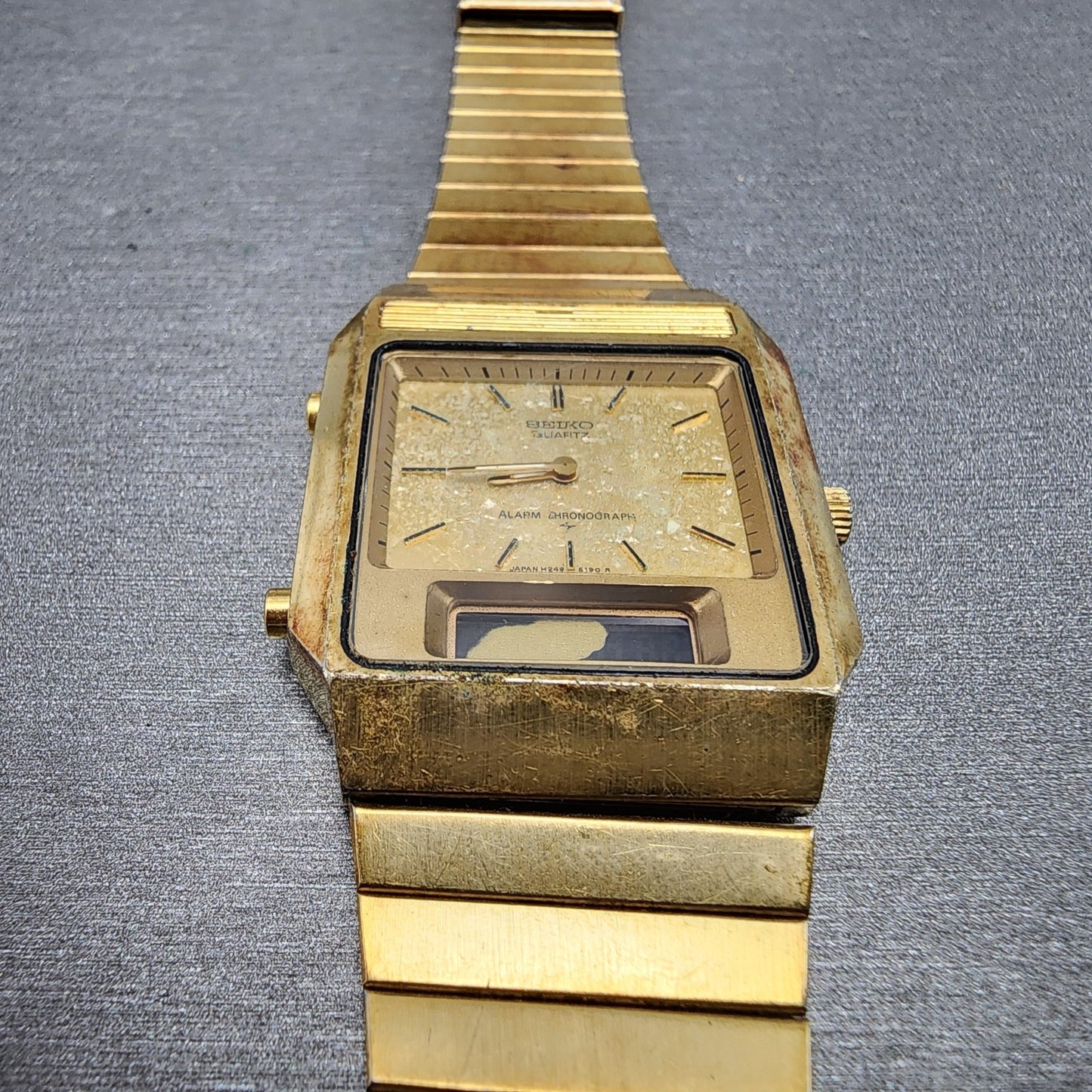 Seiko Analog Digital Watch Men 29mm Champagne Dial Gold Tone H2495149 PARTS3