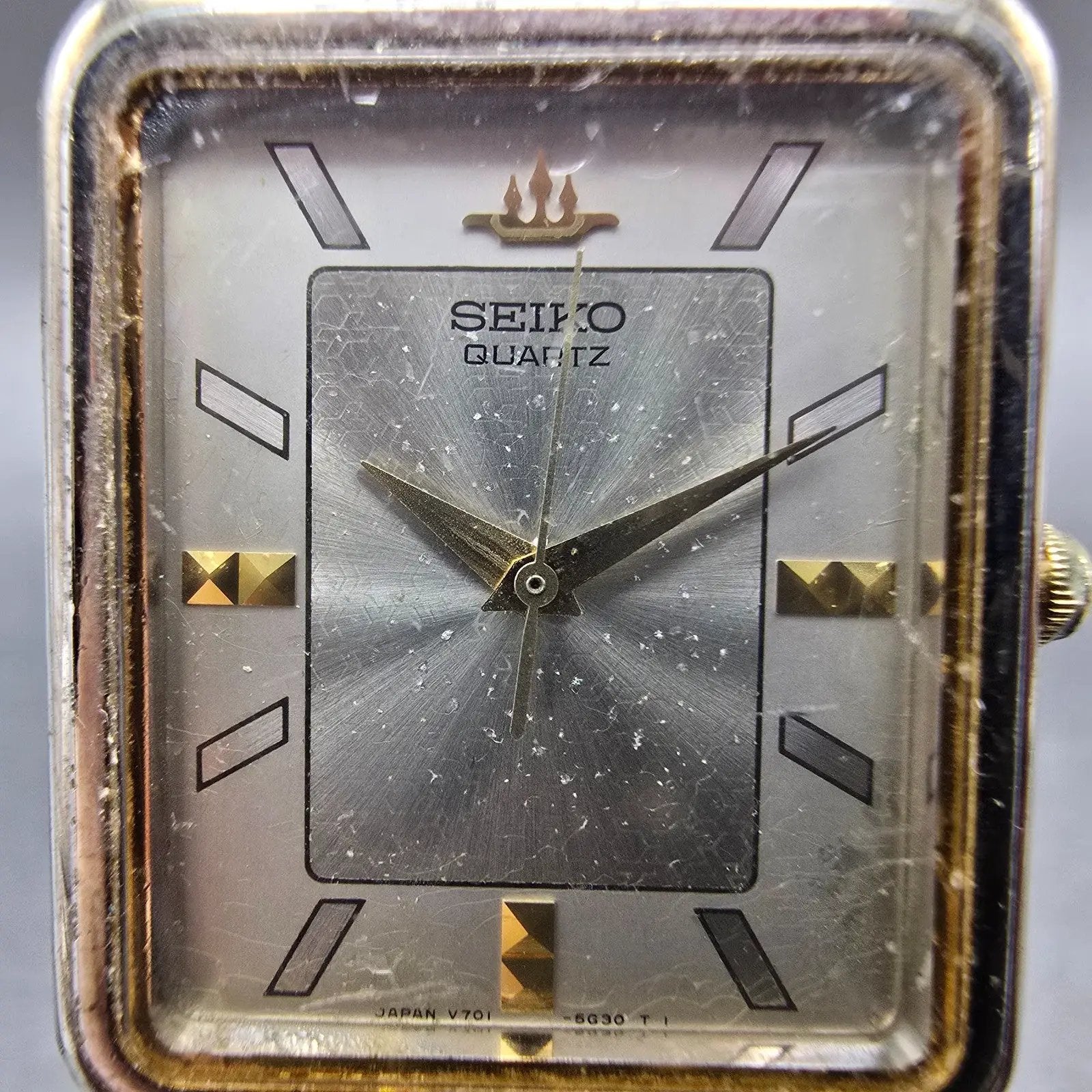 Seiko Tank Watch Men 27mm Silver Dial Two Tone Rectangle V701-5K90 PARTS Vintage2