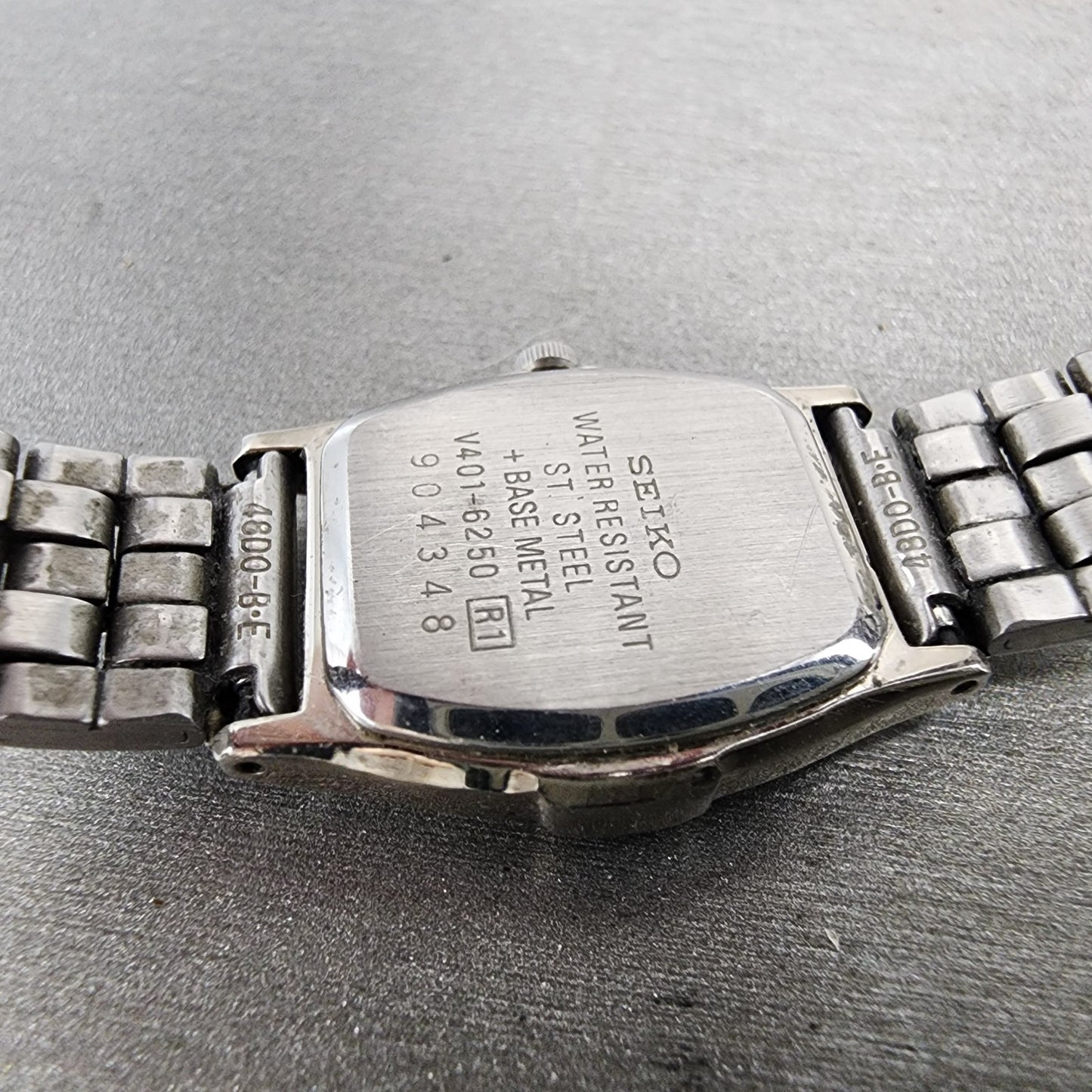 Seiko Watch Women 21mm White Dial Silver Tone Rectangle V4016250 New Battery8