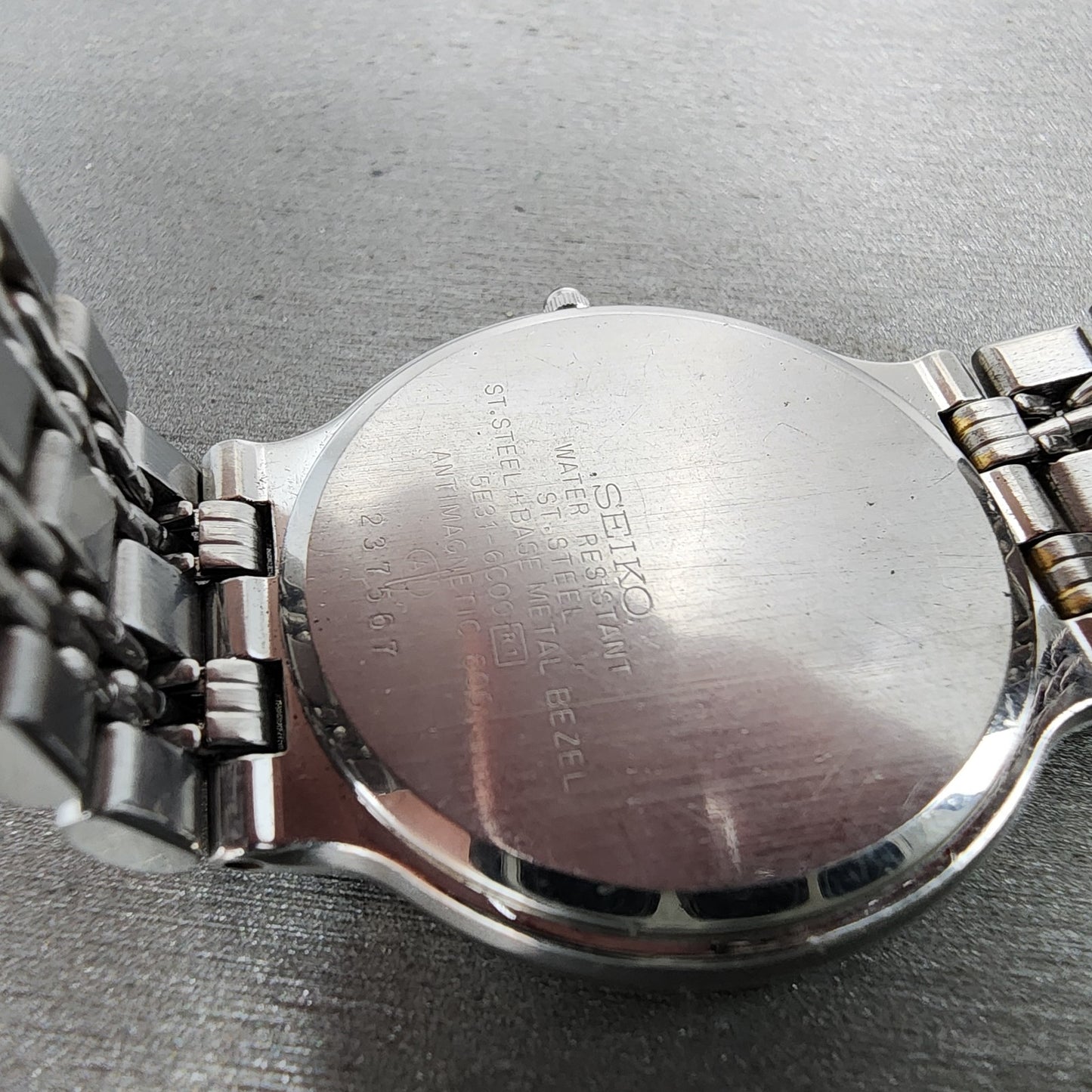 Seiko Dolce Watch Women 31mm Black Dial Two Tone Round 5e316000 New Battery9