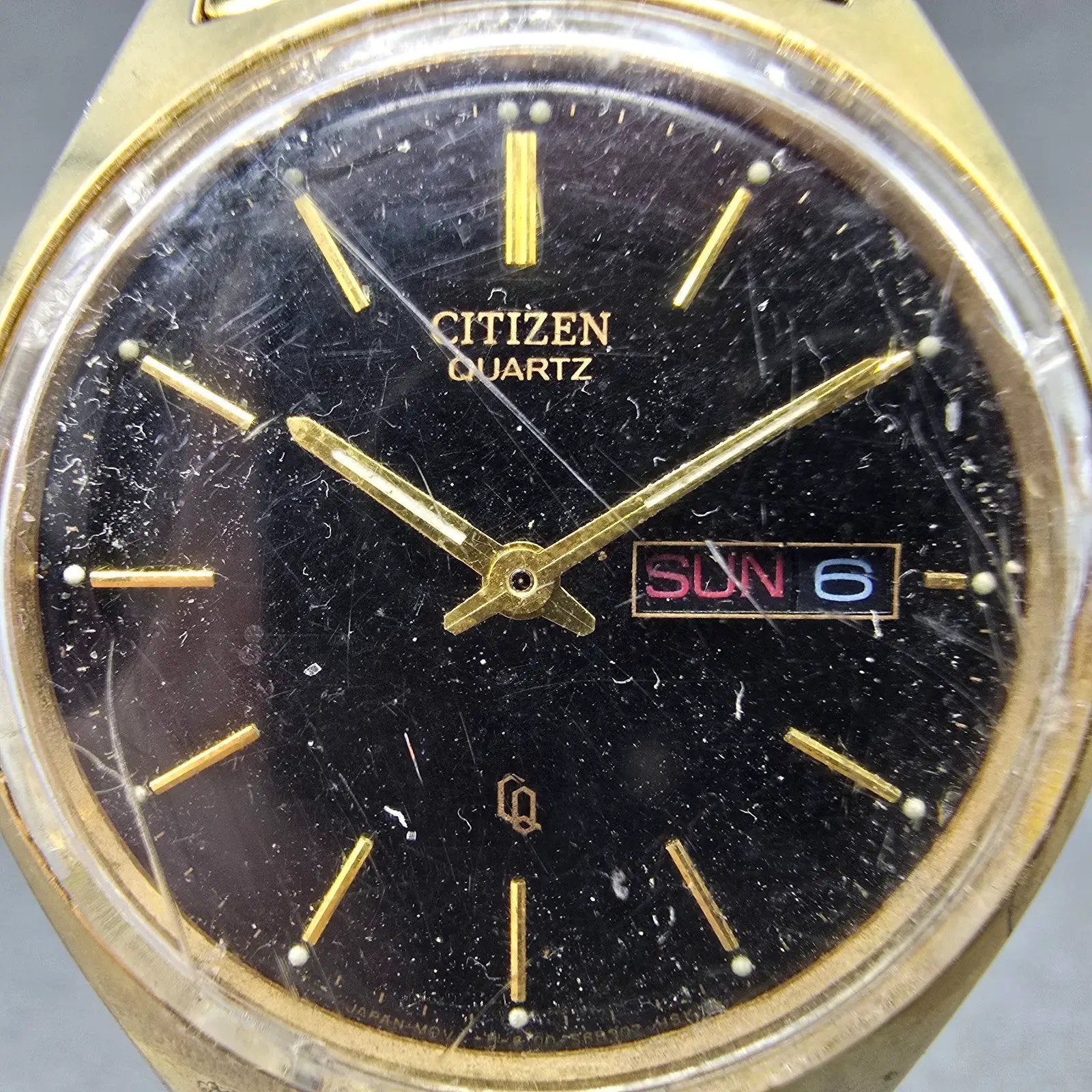 Citizen CQ Watch Men 35mm Black Dial Gold Tone Daydate READ!! 6100-S24876 NewBat1