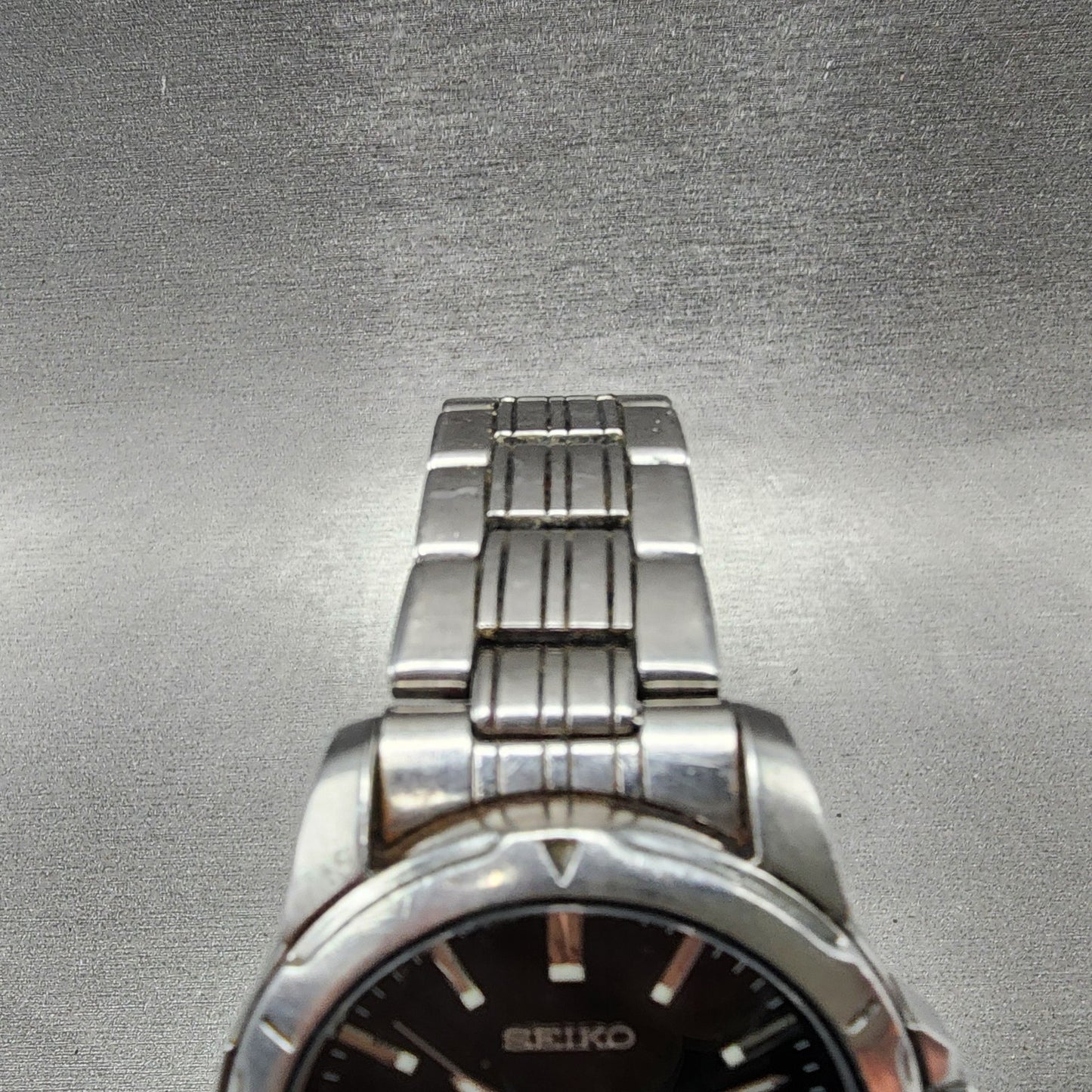 Seiko 100m Watch Men 39mm Black Dial Silver Tone Daydate Round 7n430az04