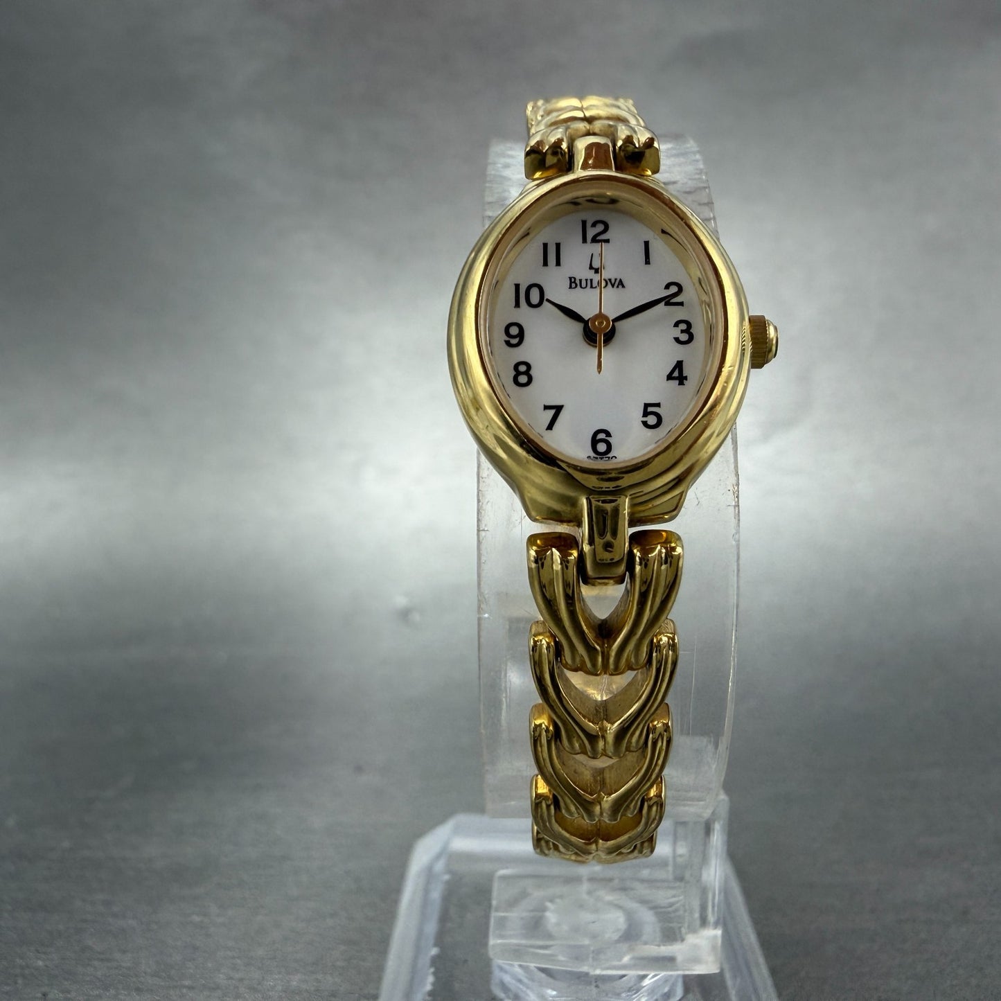 Bulova Watch Women 17mm White Dial Gold Tone Oval 97T70 New Battery Vintage5