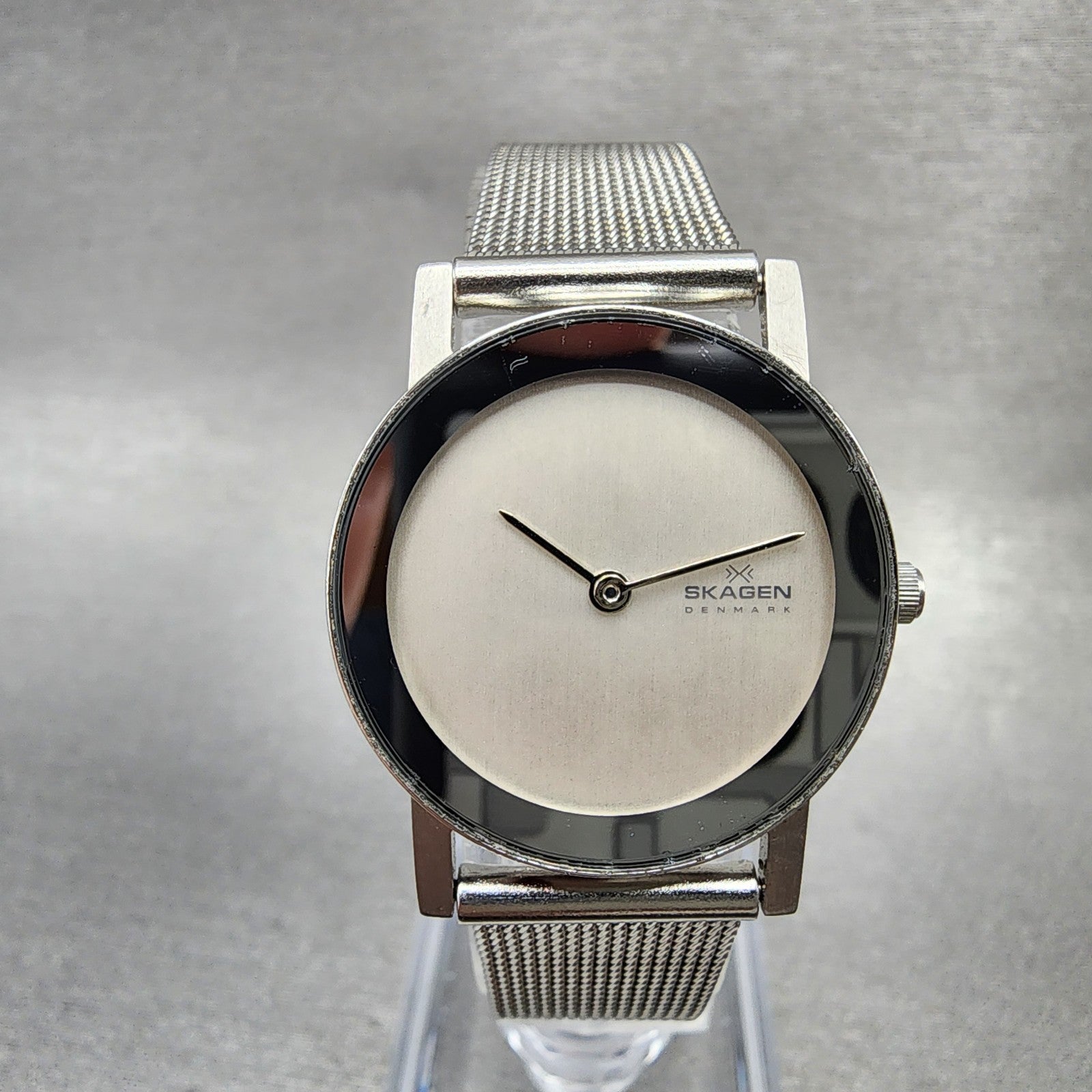 Skagen Watch Women 27mm Silver Dial Silver Tone Round Mesh Band New Battery0