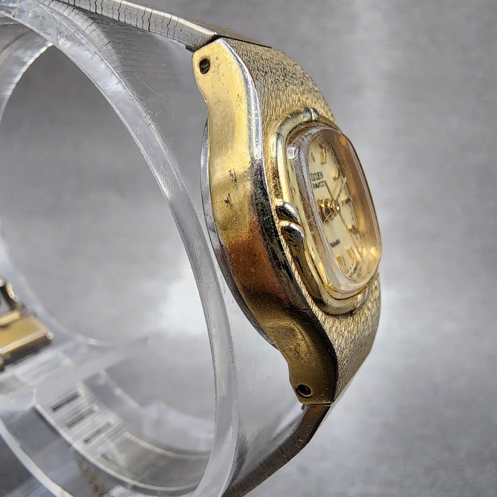 Citizen Seven Watch Women 18mm Champagne Dial Gold Tone 2030202791 New Battery3