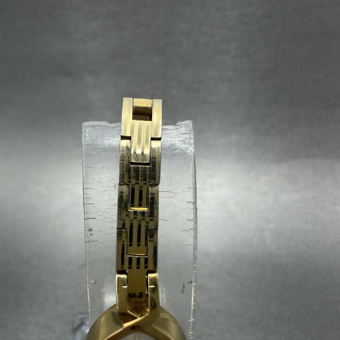 Seiko Solar Watch Women 15mm Silver Dial Gold Tone Manual Wind 107001 Runs VTG4