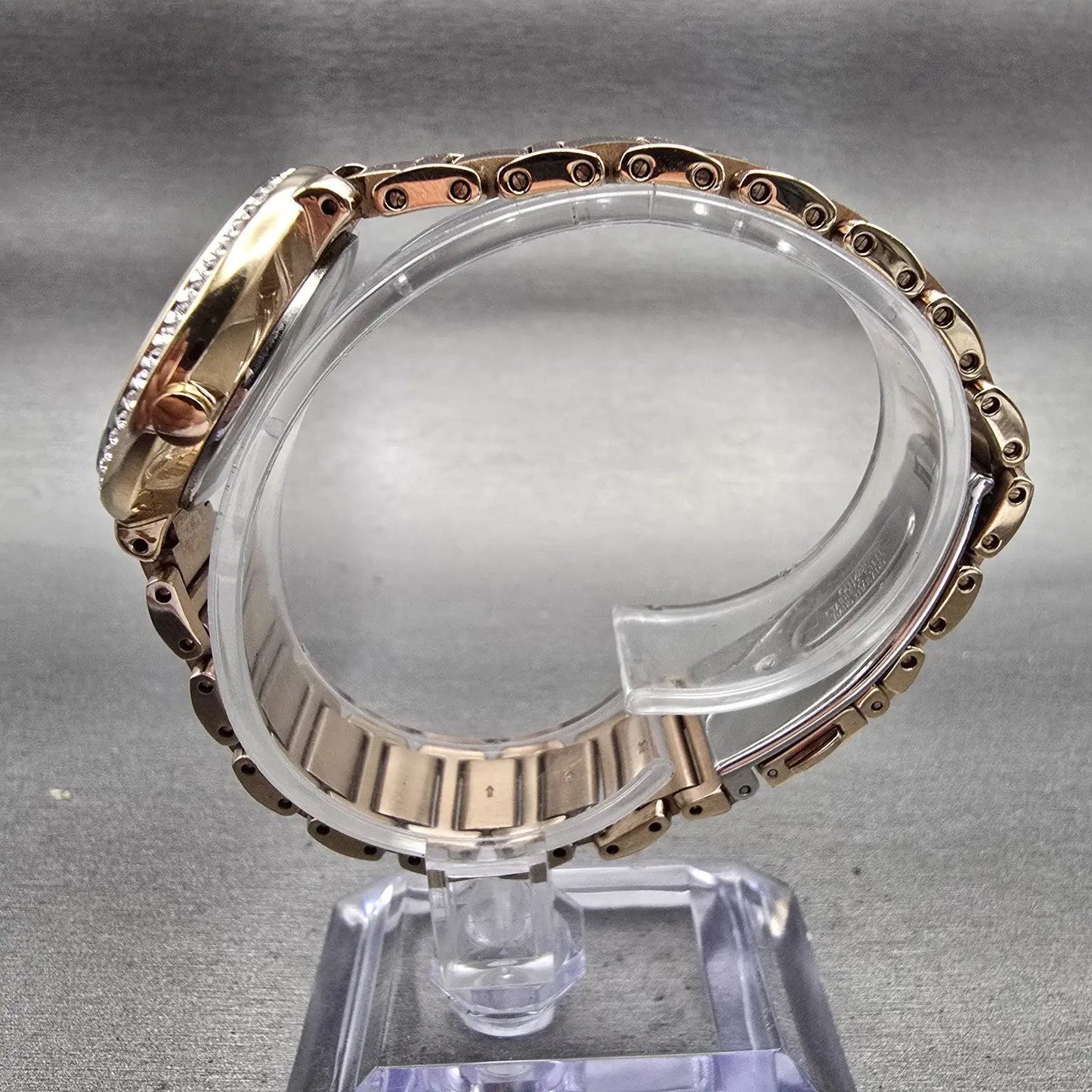 Citizen Eco-Drive Watch Women 30mm MOP Dial Gold Tone Gemmed E031-R007645 Works6