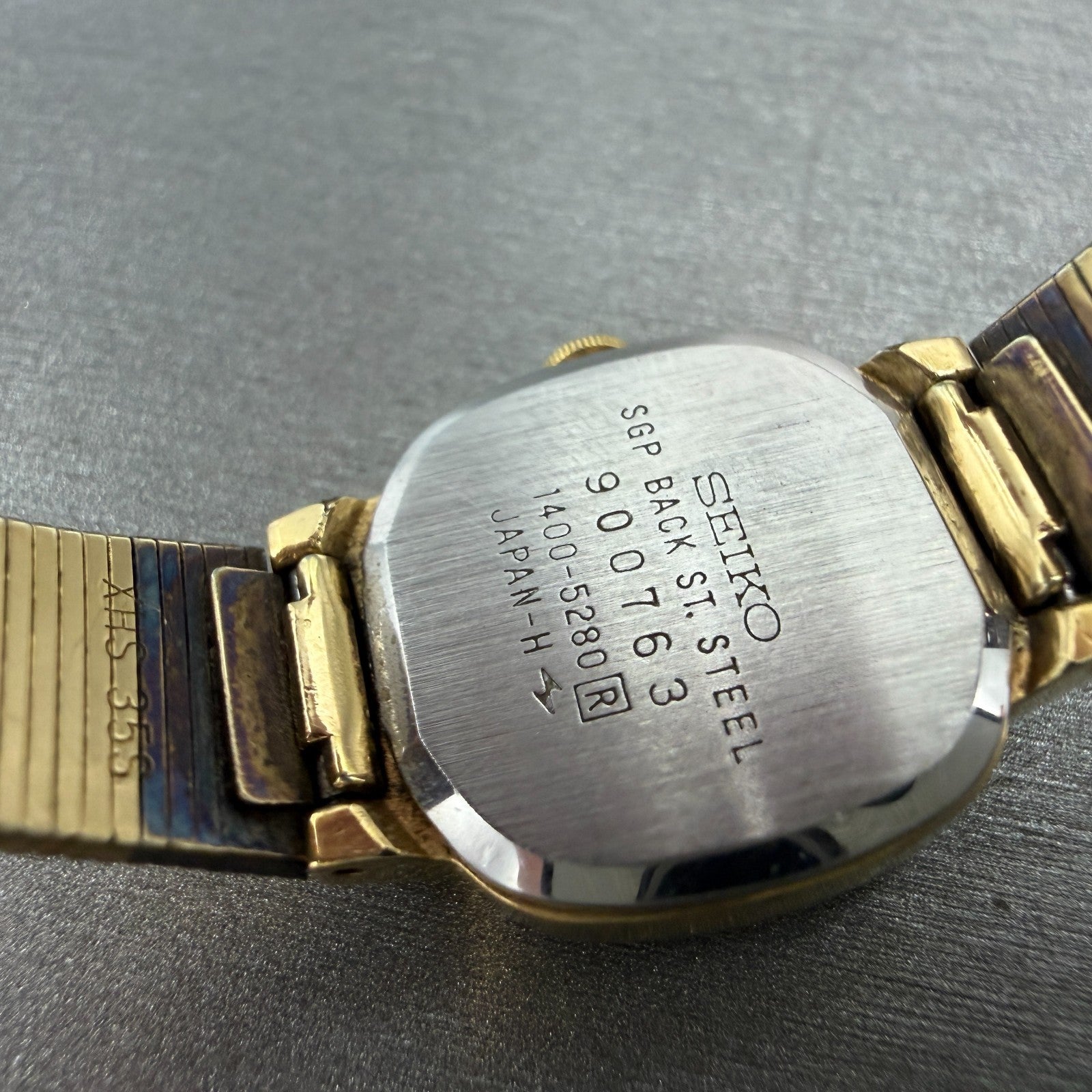 Seiko Watch Women 19mm Champagne Dial Gold Tone Hexagon 1400-5280 New Battery9