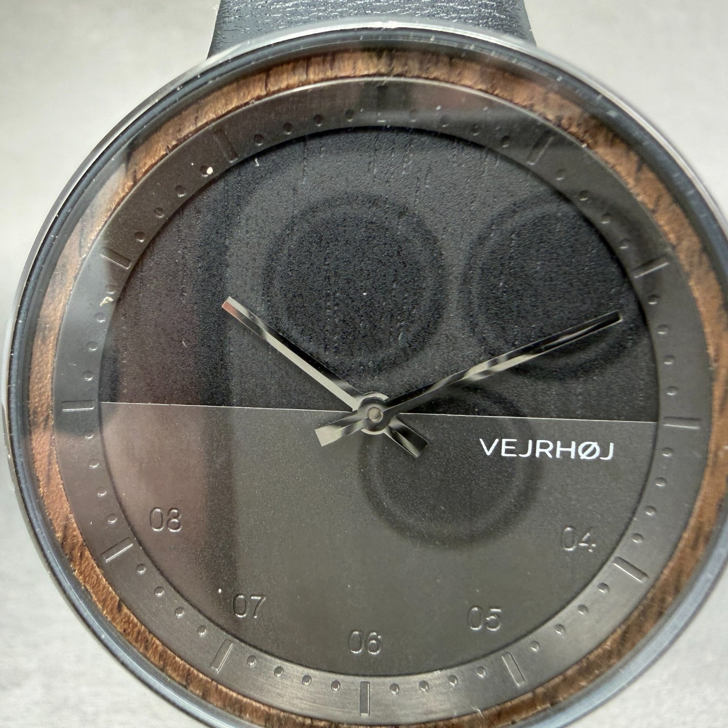 Vejrhoj Wood Watch Men 40mm Black Dial Black Tone Round New Battery2