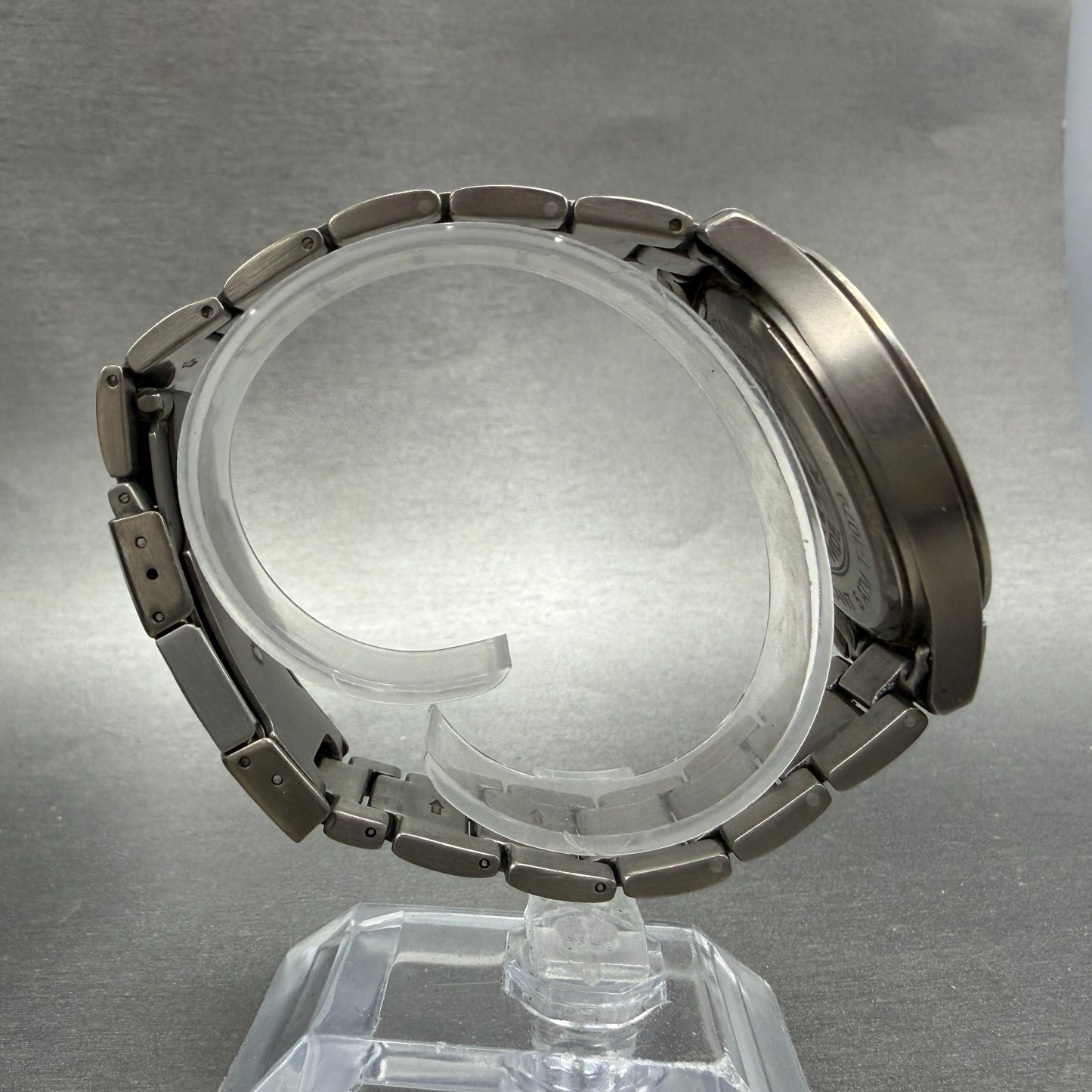 Technos Watch Men 37mm Silver Dial Titanium Round T-1079 New Battery W/box9
