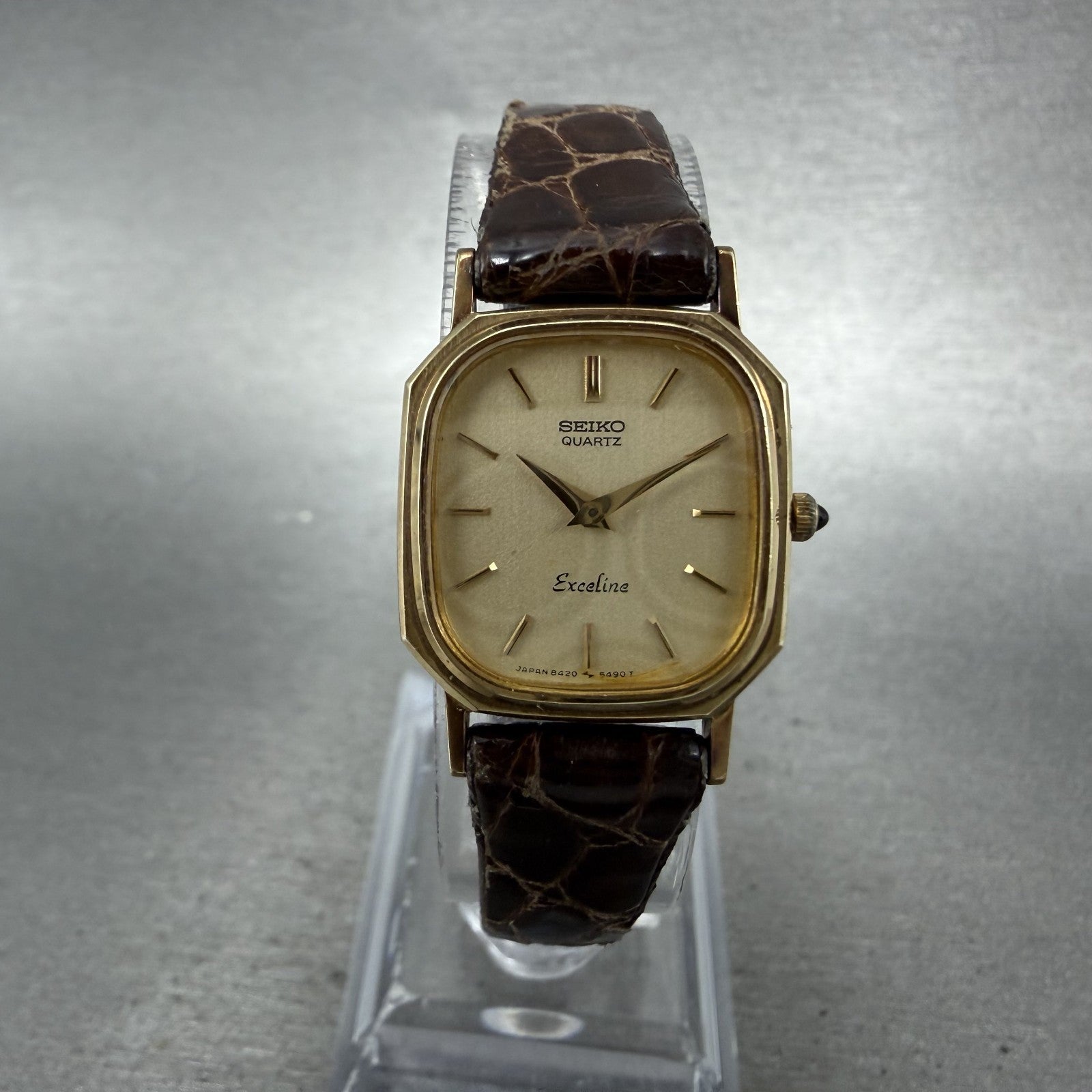 Seiko Exceline Watch Women 20mm Champagne Dial Gold Octagon 8420-5420 new Batt0