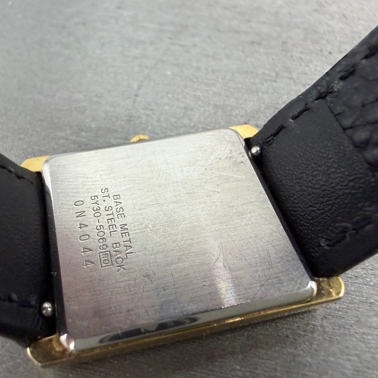 Seiko Tank Watch Men 25mm Champagne Dial Gold Tone Rectangle 5y30-5069 New BattV10