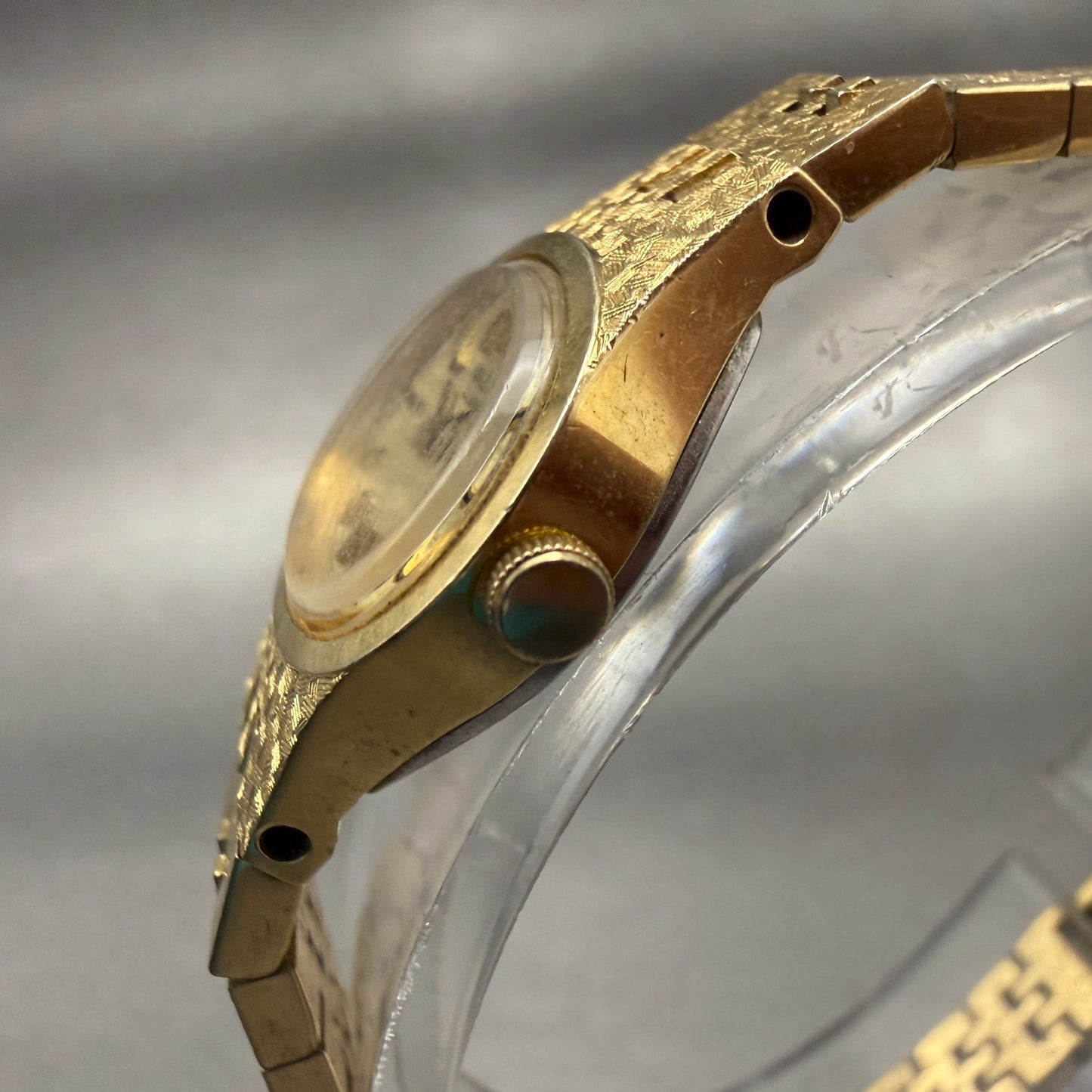 Seiko Watch Women 18mm Gold Dial Gold Tone Oval 2C20-5759 Vintage New Battery2