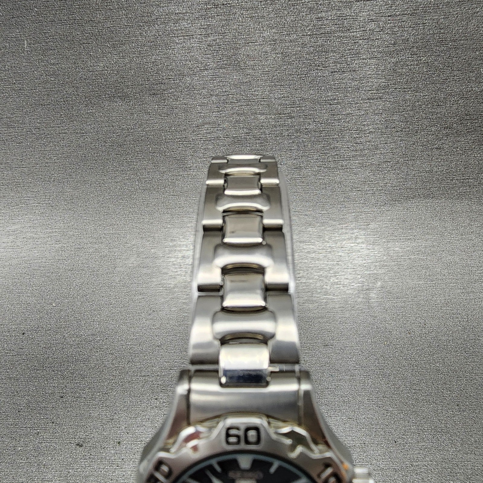 Seiko 5 Sports Watch Women 27mm Black Dial Stainless Steel Daydate Round Runs4