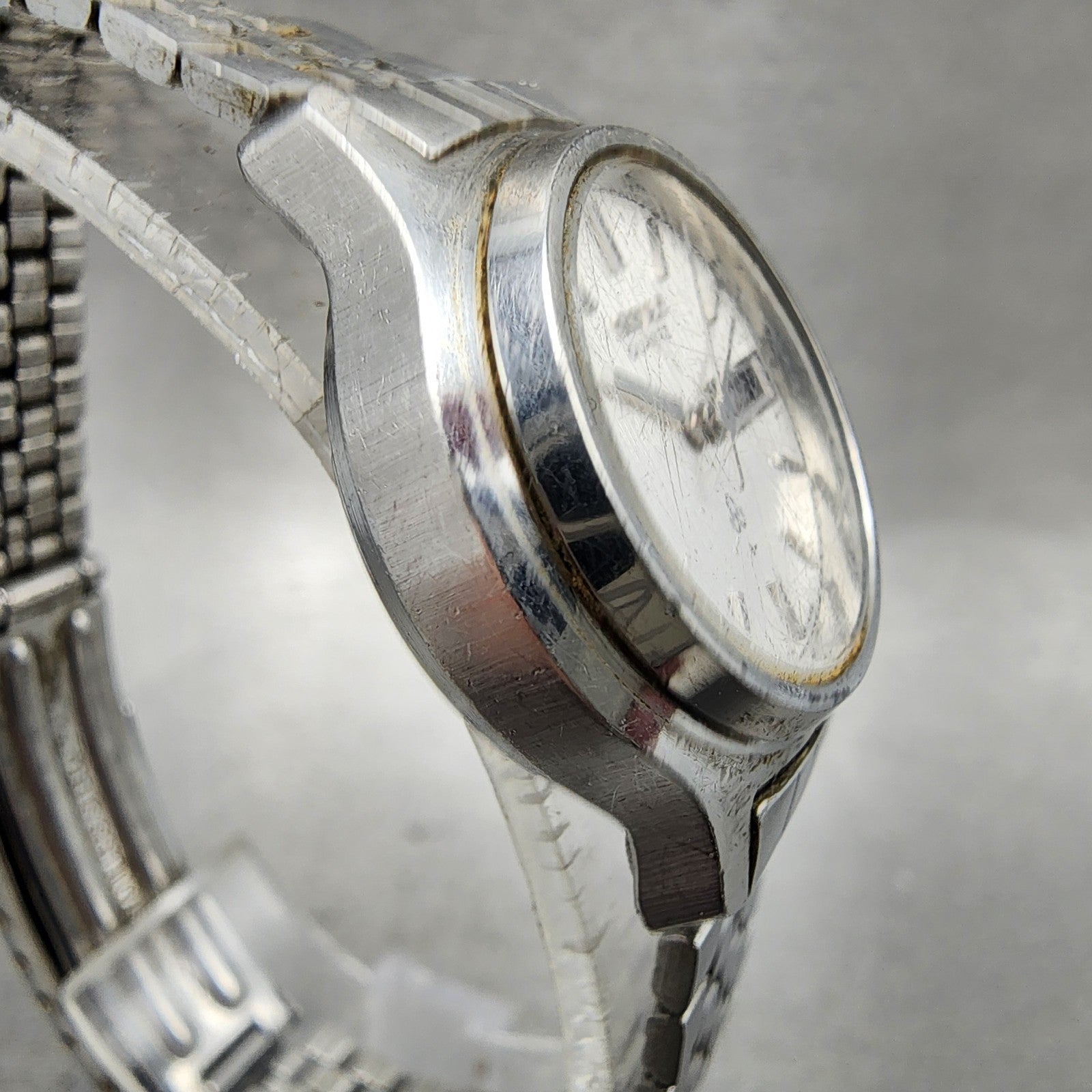 Seiko Watch Women 25mm Silver Dial Silver Tone Daydate 43260040 New Battery3