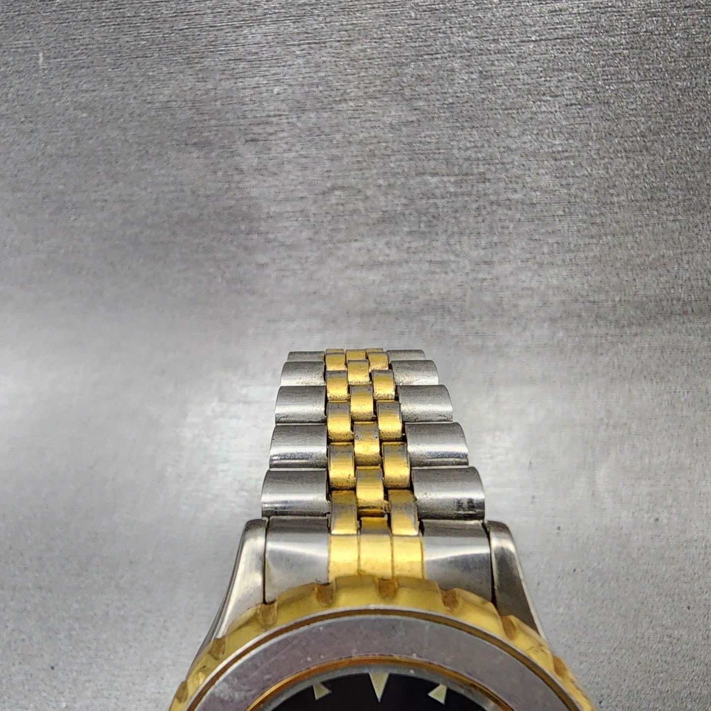 Elnard Dive Watch Men 36mm Black Dial Two Tone Date Round ED0002 New Battery4