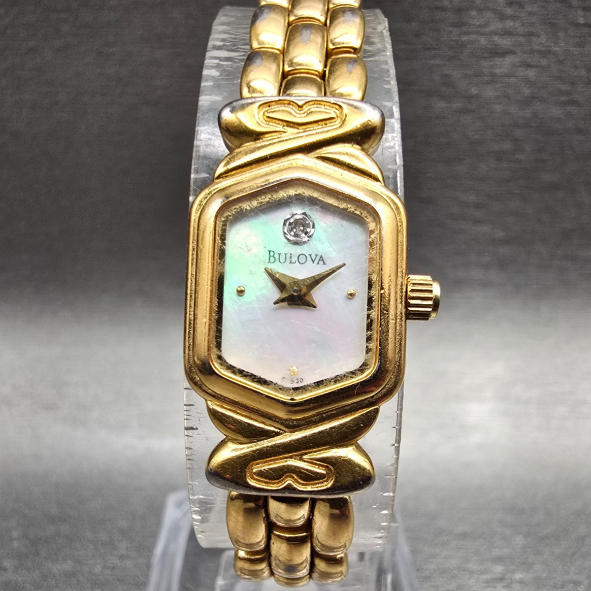 Bulova Watch Women 14mm MOP Dial Gold Hexagon 97S30 New Battery Diamond VTG0
