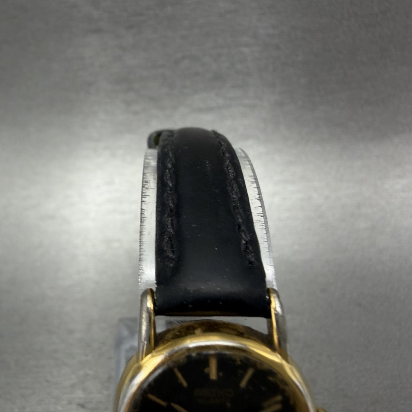 Seiko Watch Women 20mm Black Dial Gold Tone Round Vintage 1N000F69 New Battery4