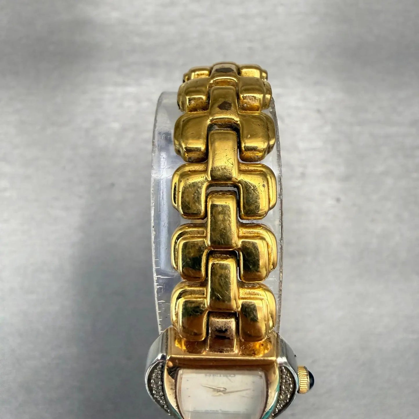 Seiko Watch Women 19mm MOP Dial Gold Tone Diamonds Oval 4N00-6809 New Battery4