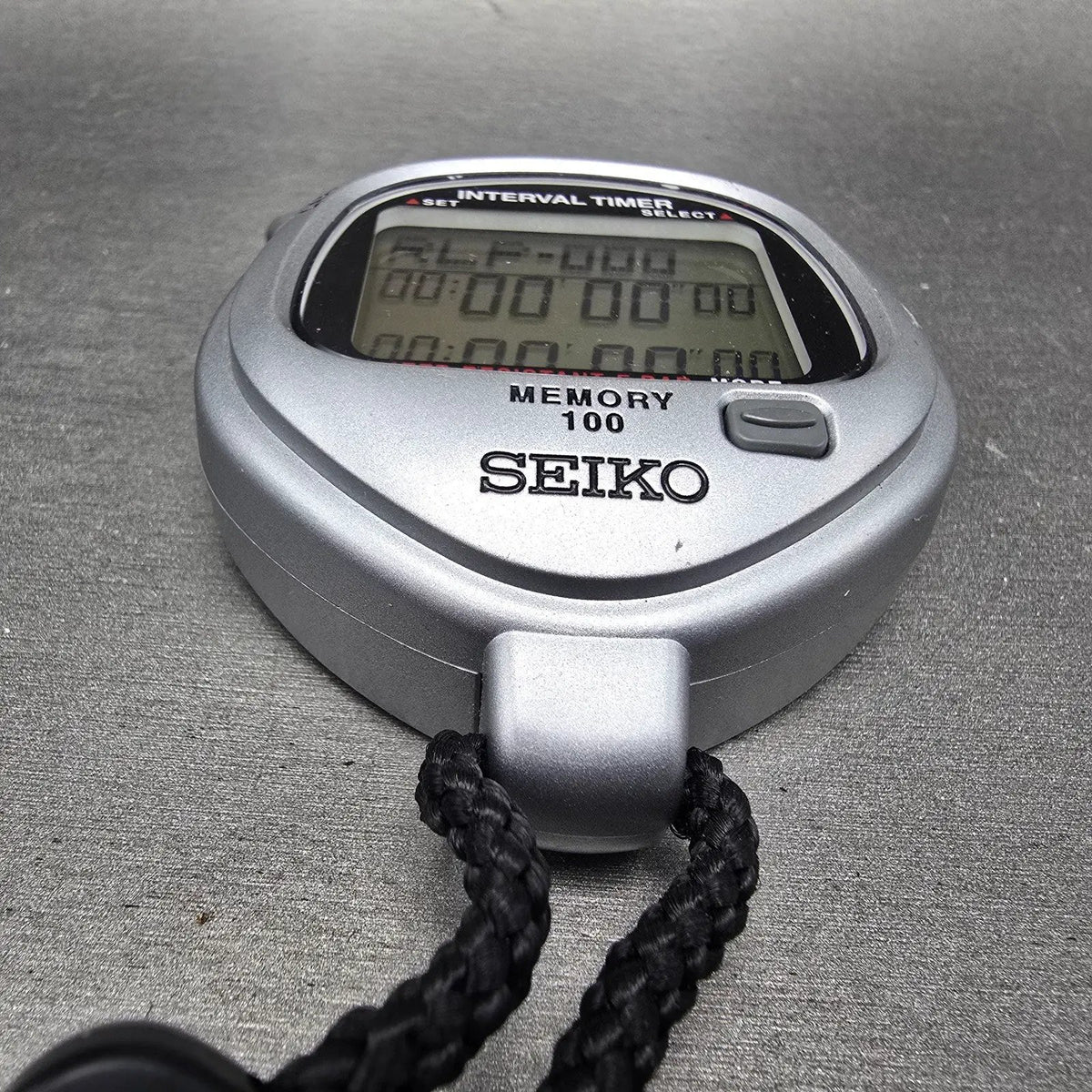 Seiko Stopwatch S057-4000 Digital Silver Timer 100 Lap Round New Battery2