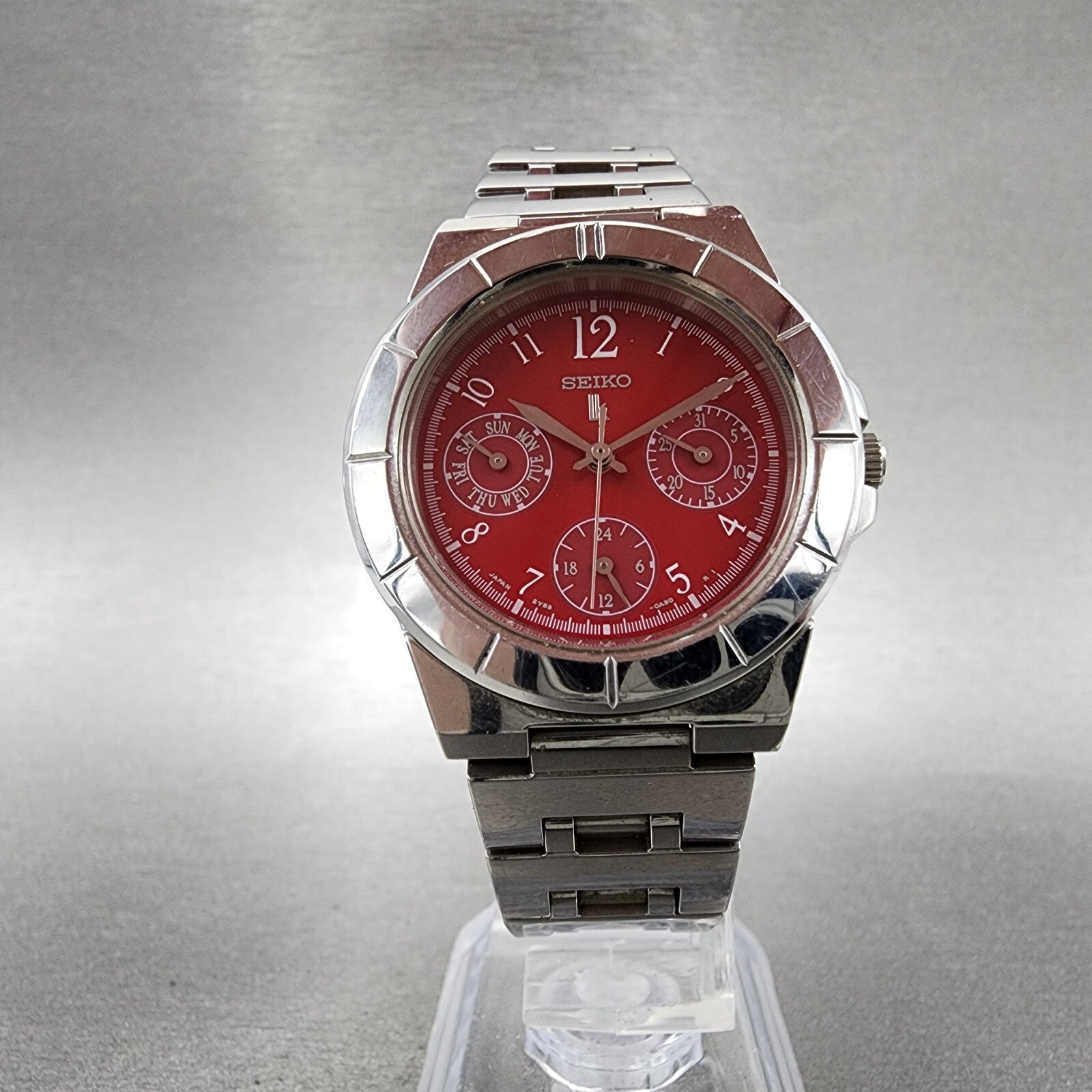 Seiko Lukia Watch Women 33m Red Dial Silver Tone Daydate 5y890b30 New Battery5