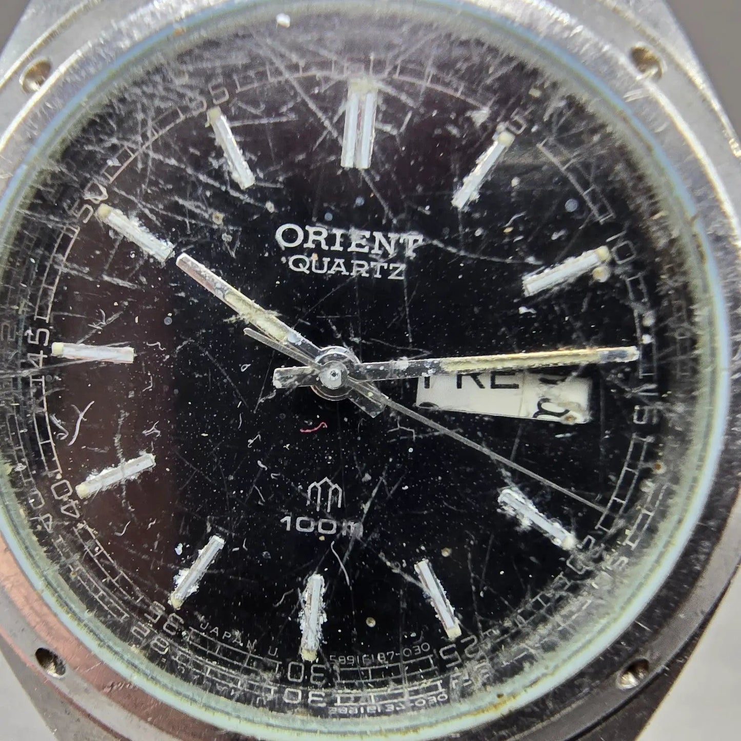 Orient Watch Men 38mm Black Dial Silver Tone Daydate Round 589613-70 READ NewBat1