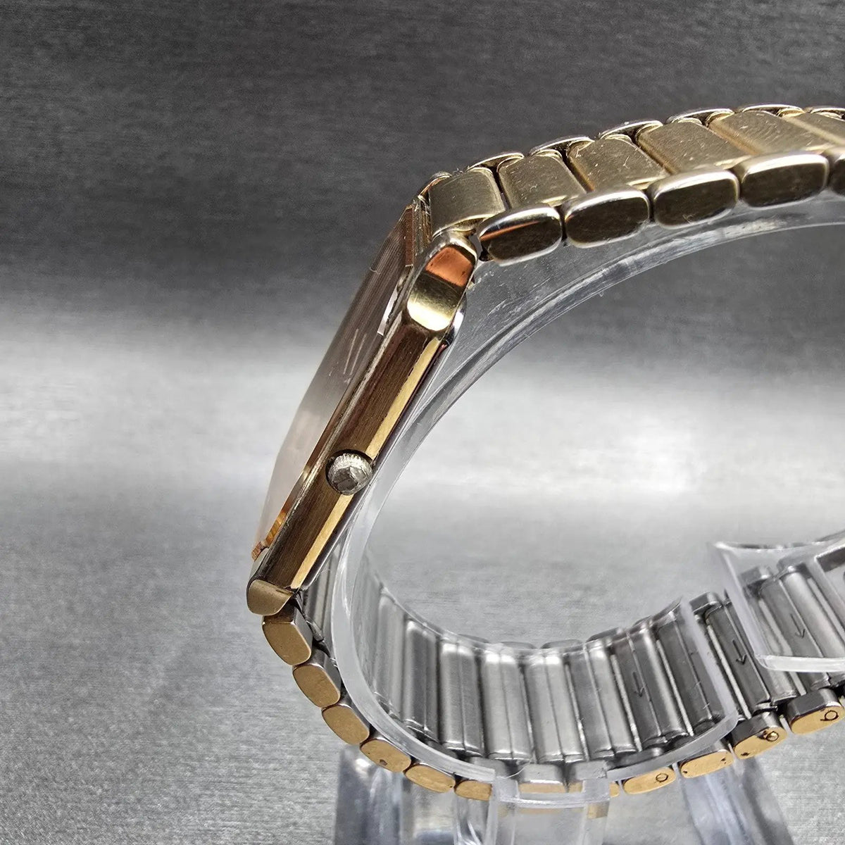 Seiko Arc Tank Watch Men 22mm Gold Dial Gold Tone Rectangle 7320-6460 New Batt2