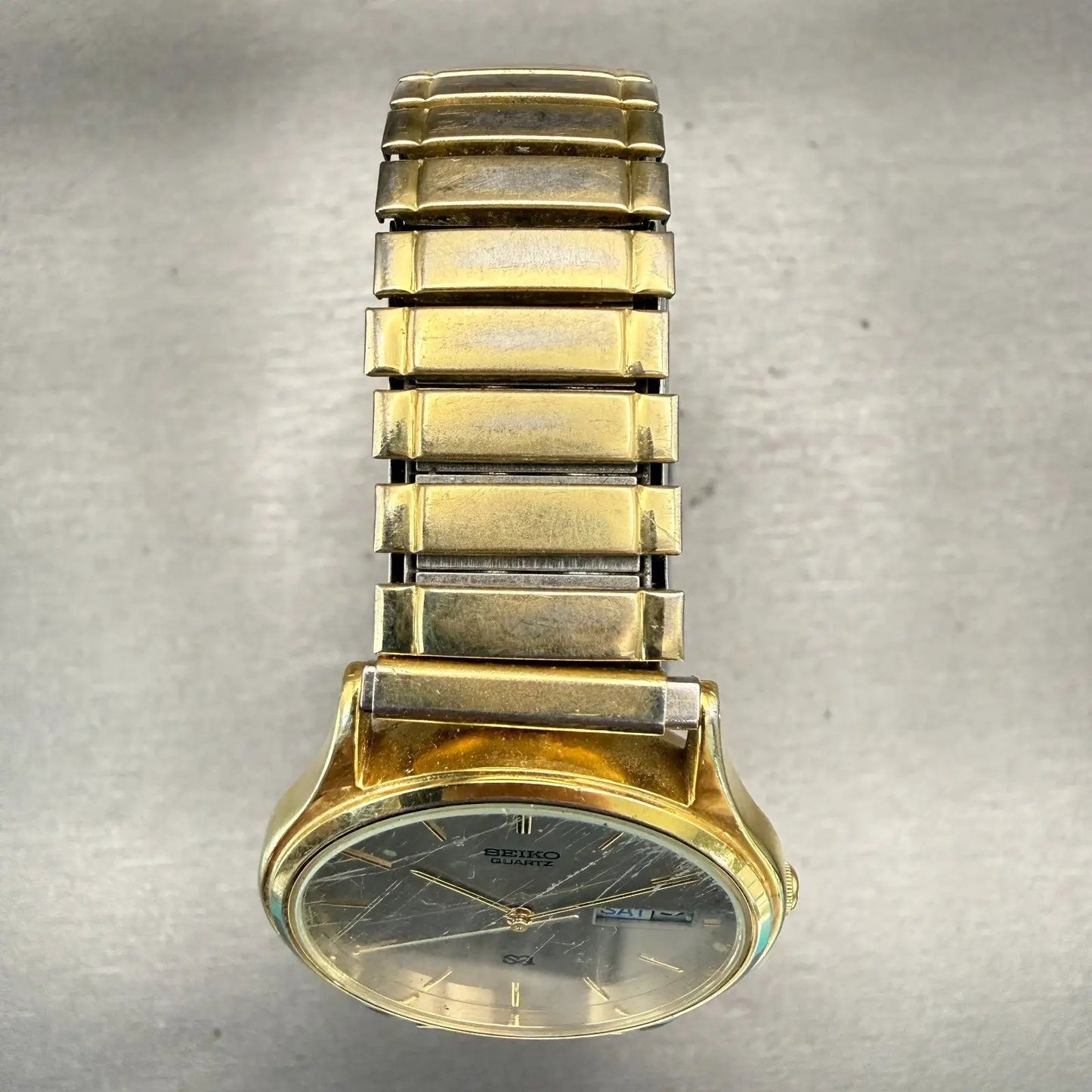Seiko SQ Watch Men 34mm Gray Dial Gold Tone Daydate Round 5H23-7B09 New Battery4