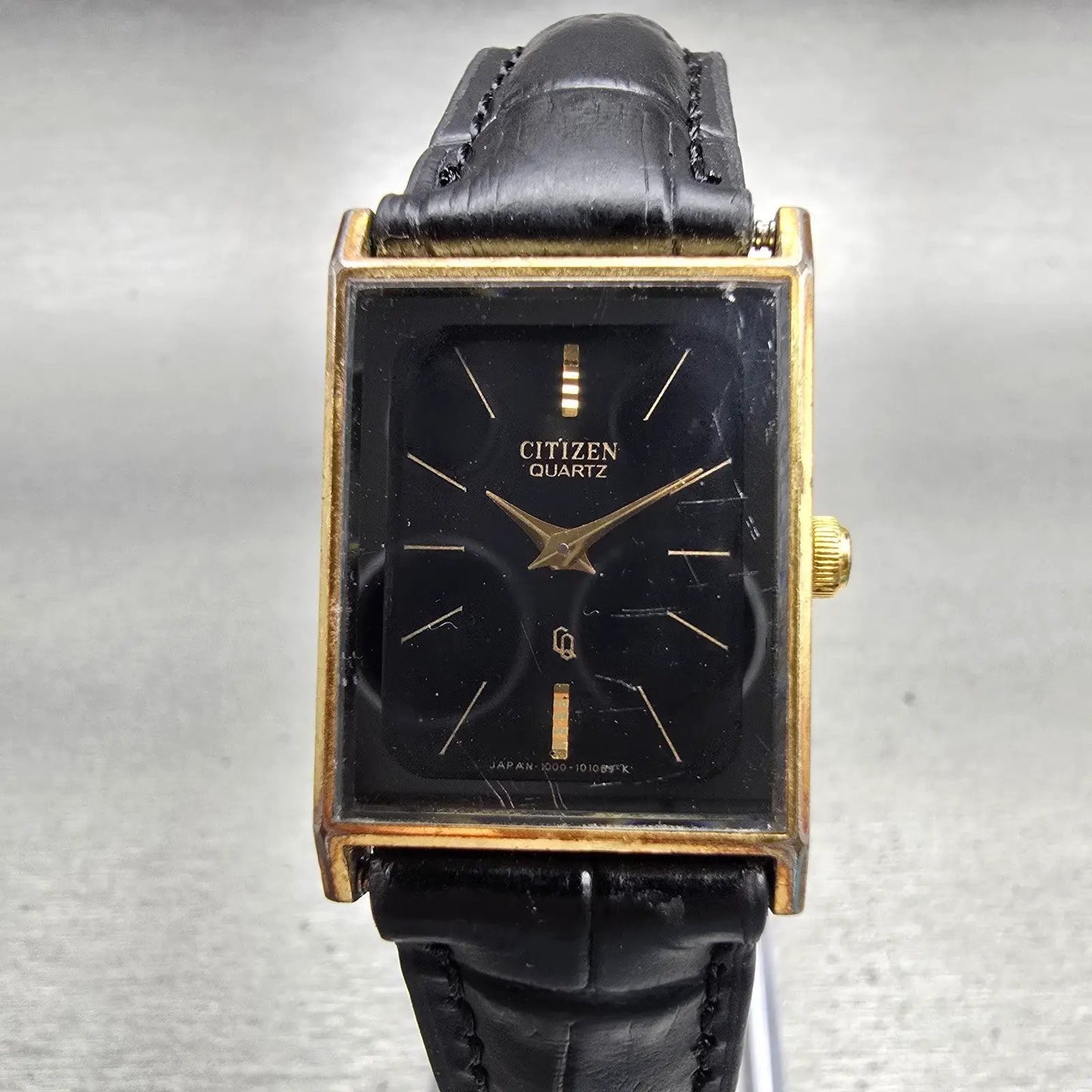 Citizen CQ Watch Men 20mm Black Dial Gold Tone Rectangle 4-101201 New Battery0