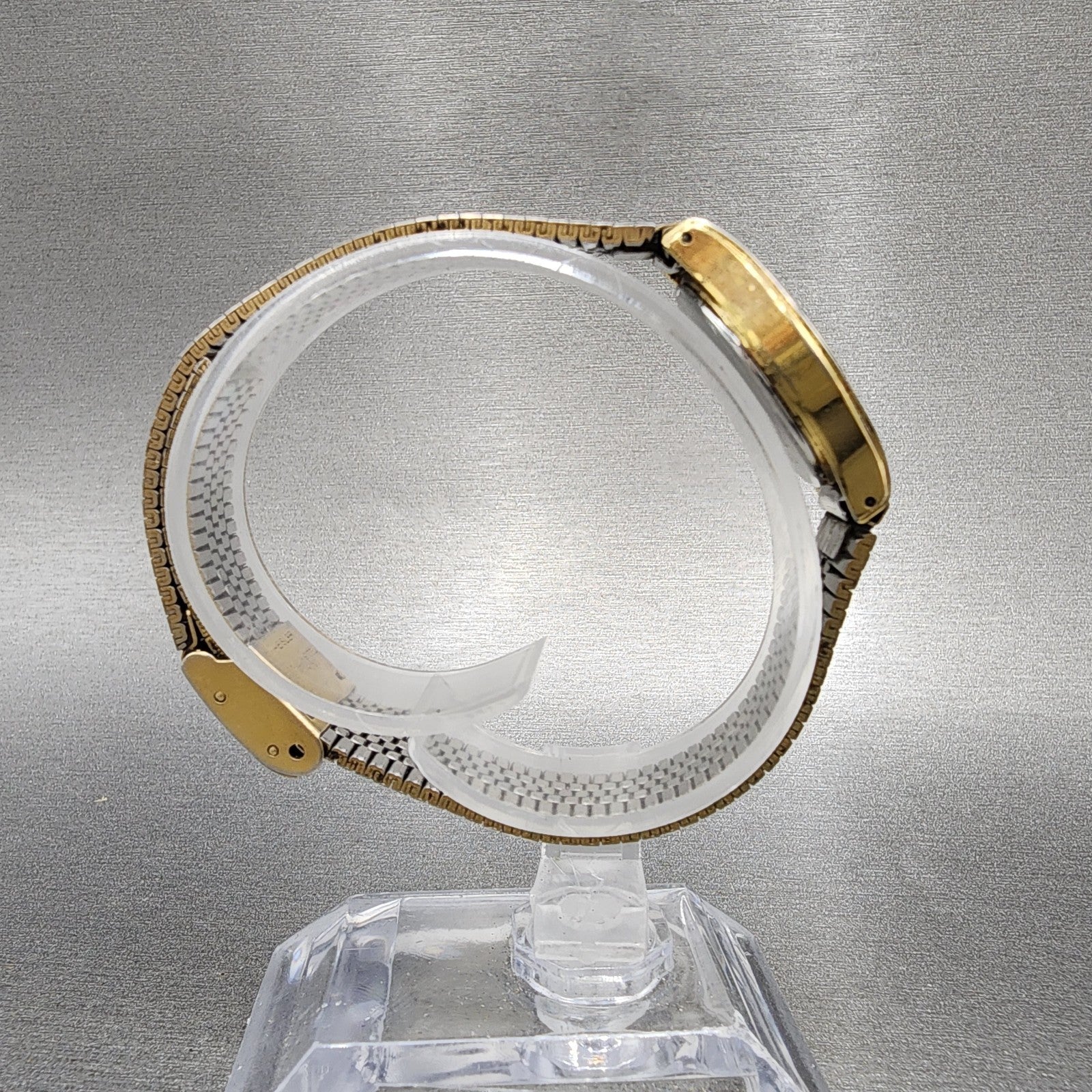 Seiko Mickey Mouse Watch Women 22mm Champagne Dial Gold Tone Daydate New Battery8