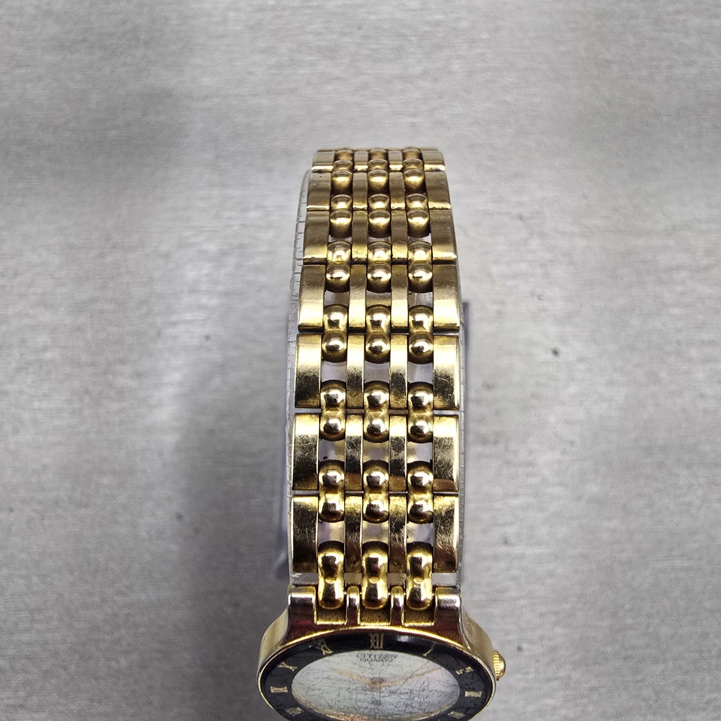 Citizen CQ Watch Women 21mm MOP Dial Two Tone Round 2200-229207 New Battery VTG4
