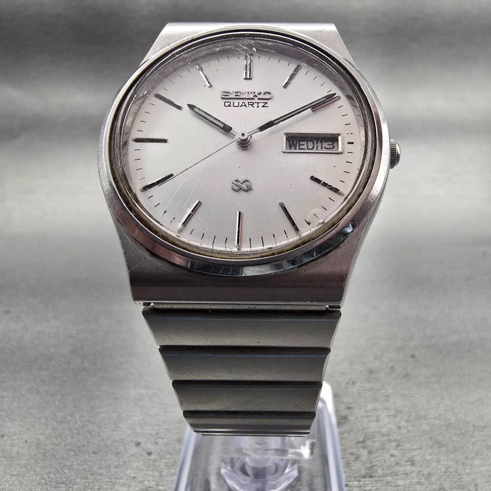 Seiko SQ Watch Men 34mm Silver Dial Silver Tone Daydate Round 5H23-7C60 New Batt5