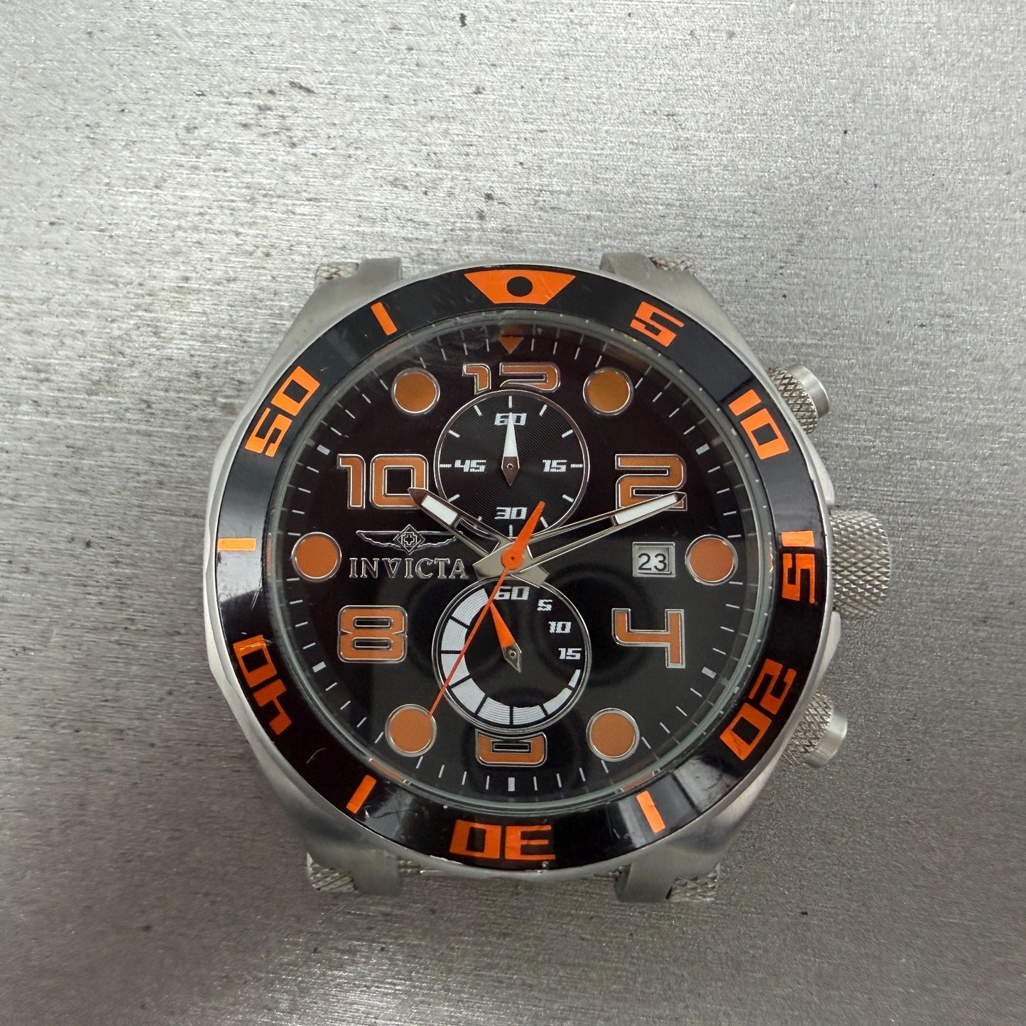 Invicta Pro Diver Chrono Watch Men 51mm Black Dial Silver Tone Date RoundCHIPPED0