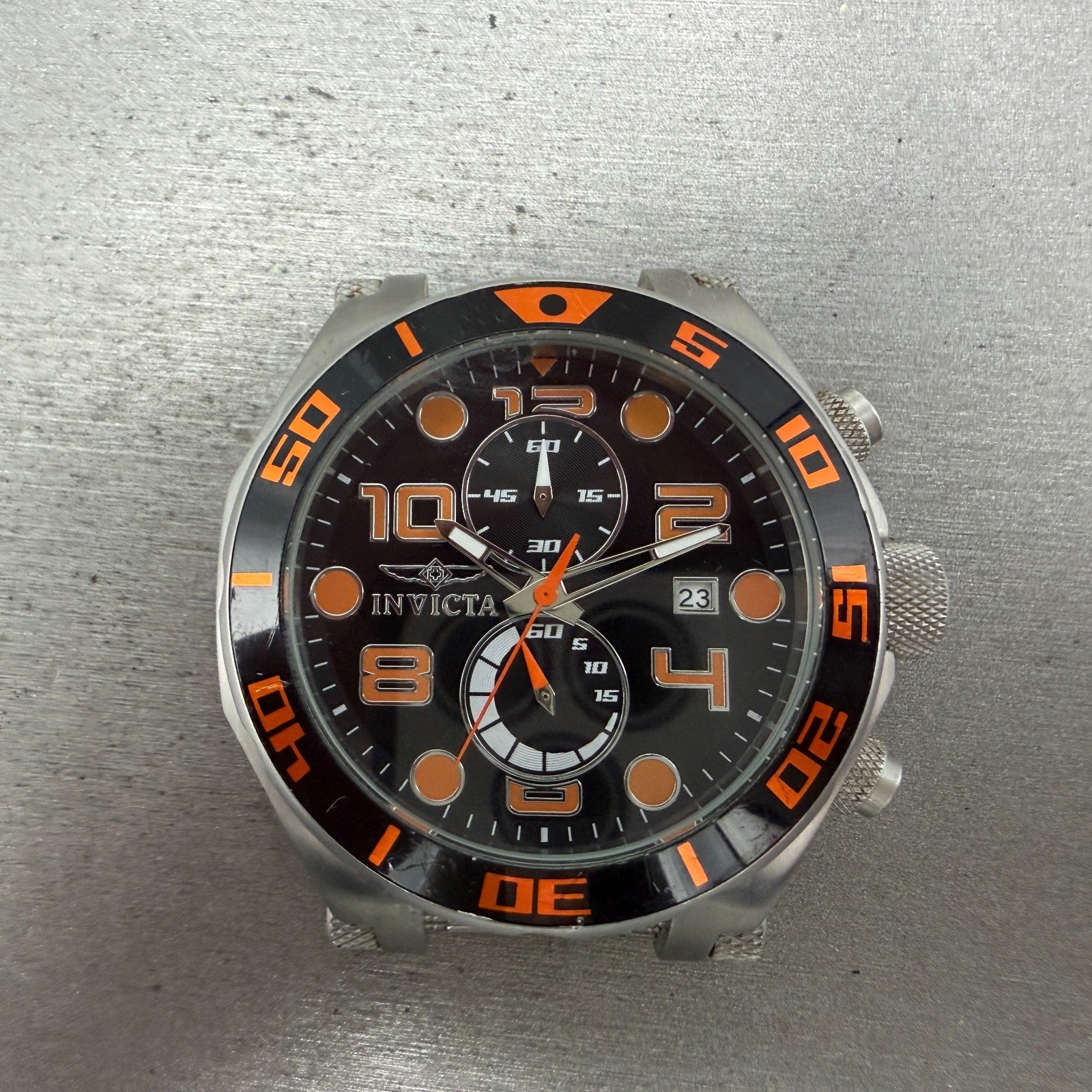 Invicta Pro Diver Chrono Watch Men 51mm Black Dial Silver Tone Date RoundCHIPPED0