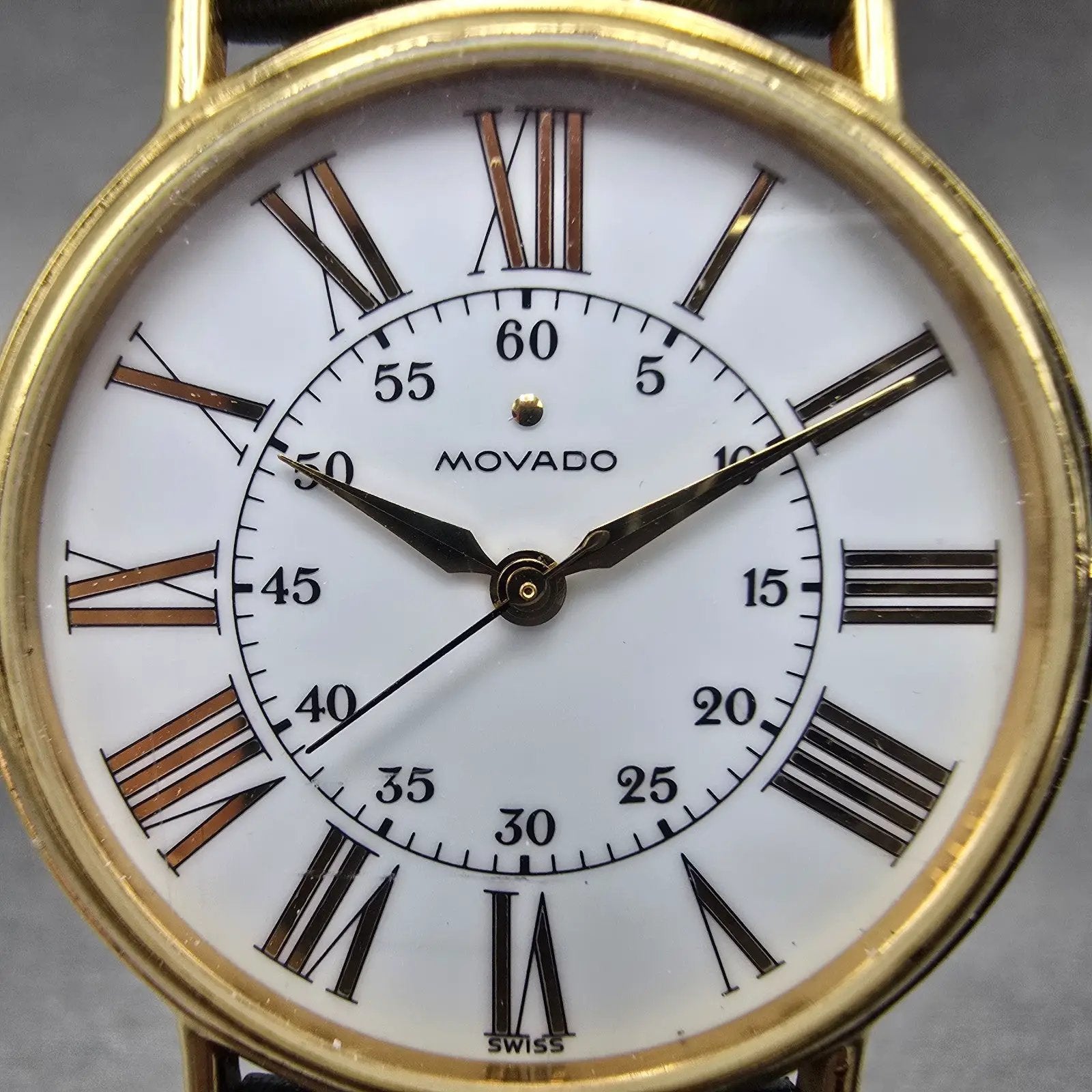 Movado Watch Men 34mm White Dial Gold Tone Round 87-59-885 New Battery LP1
