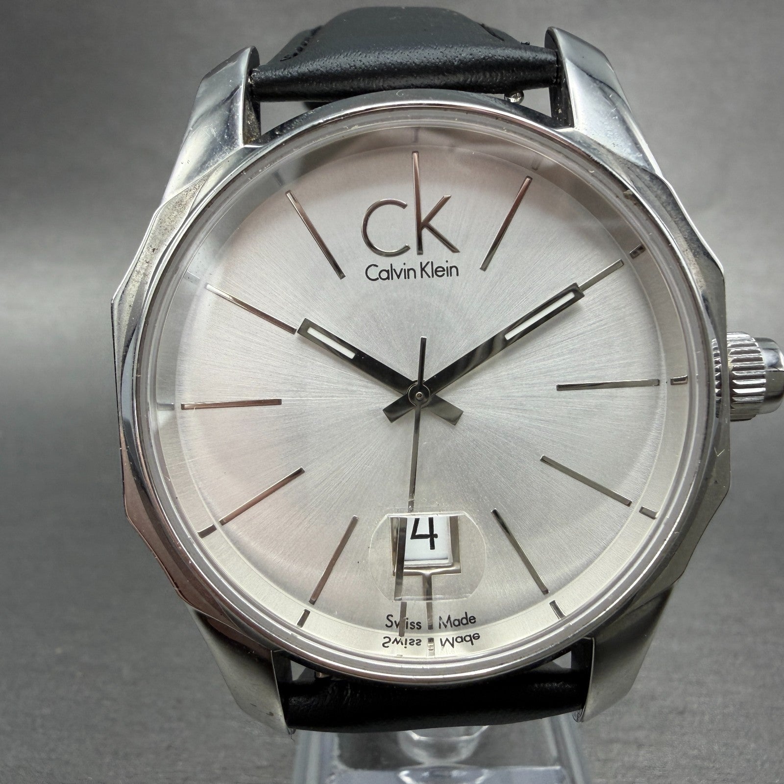 Calvin Klein Watch Men 42mm Silver Dial Steel Date Round K77411 New Battery0