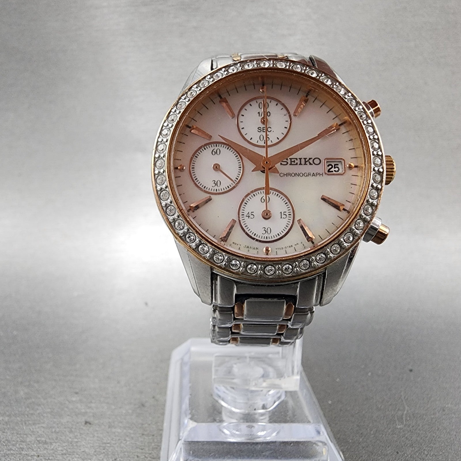 Seiko Chronograph Watch Women 34mm MOP Dial Two Tone Date 7t920mz0 New Battery5