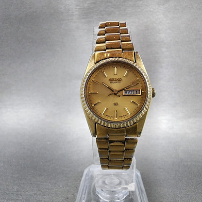 Seiko SQ Watch Women 24mm Champagne Dial Gold Tone Daydate 2a230030 New Battery5